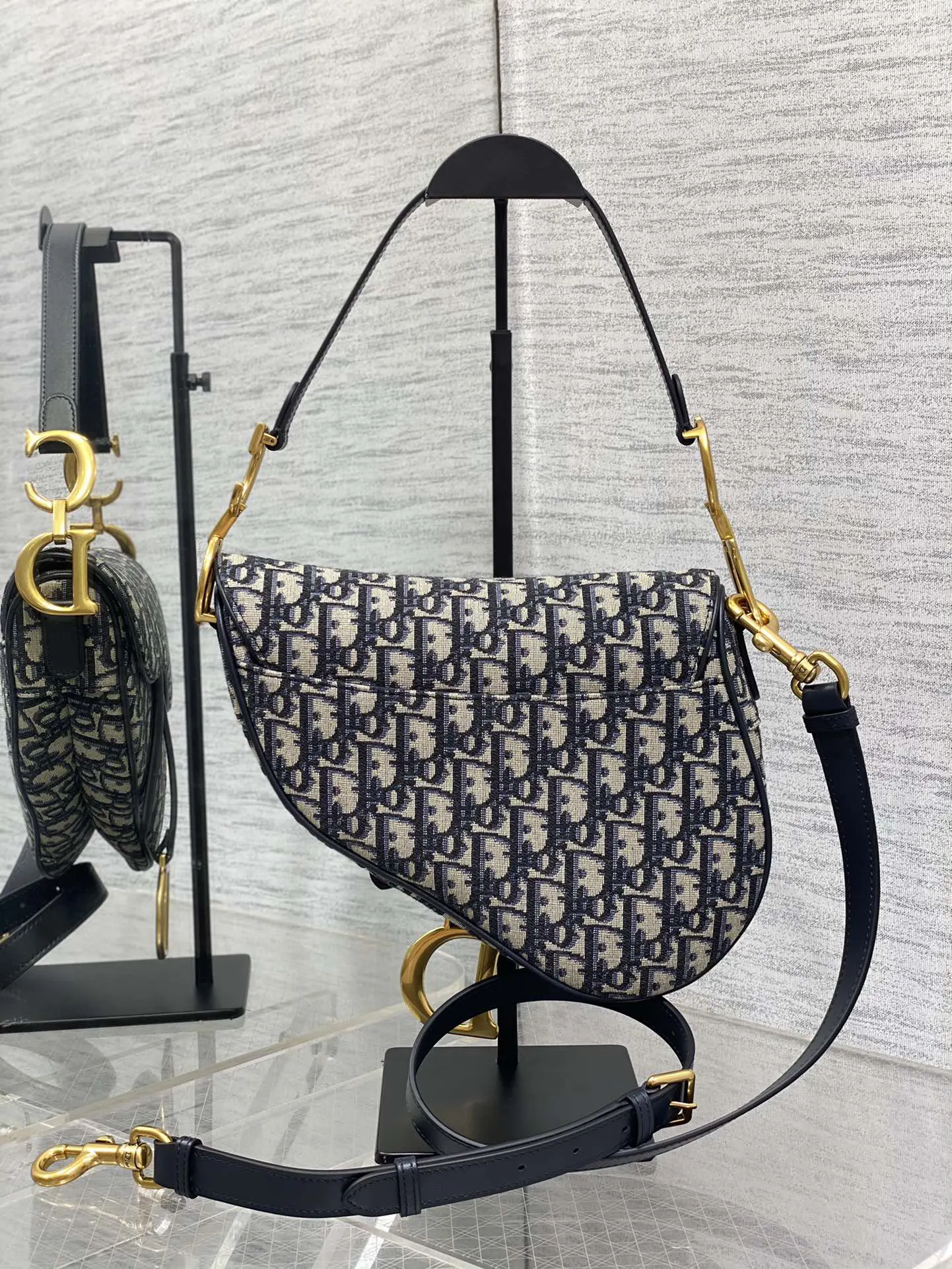 Dior Saddle 老花藍馬鞍包 手提斜挎 手提包(數字4) Dior Saddle 老花藍馬鞍包 手提斜挎 手提包(數字4)