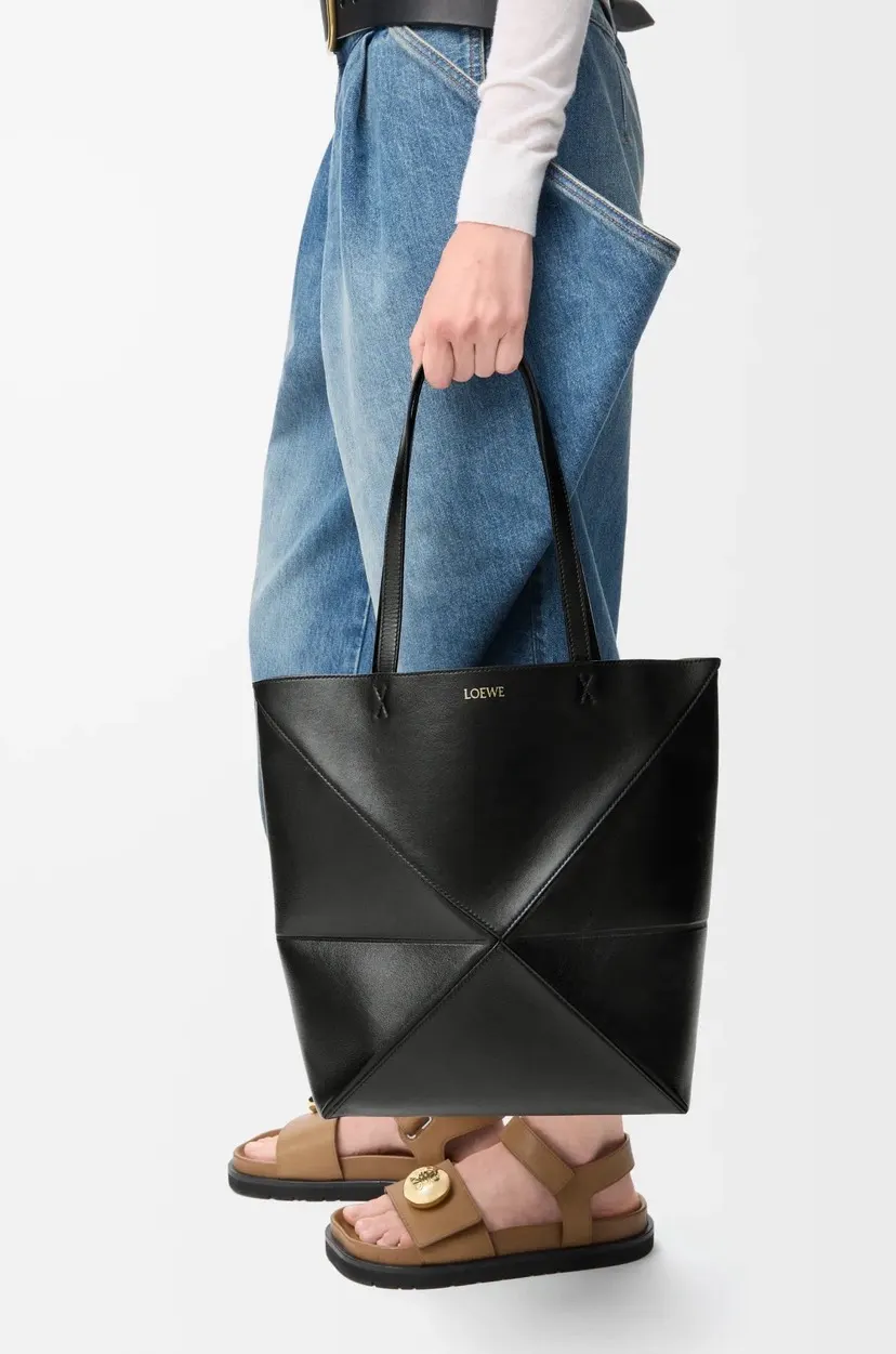 黑色 牛皮 图 中号亮面牛皮革 zzle Fold 手袋 单肩包 日常单肩背款
