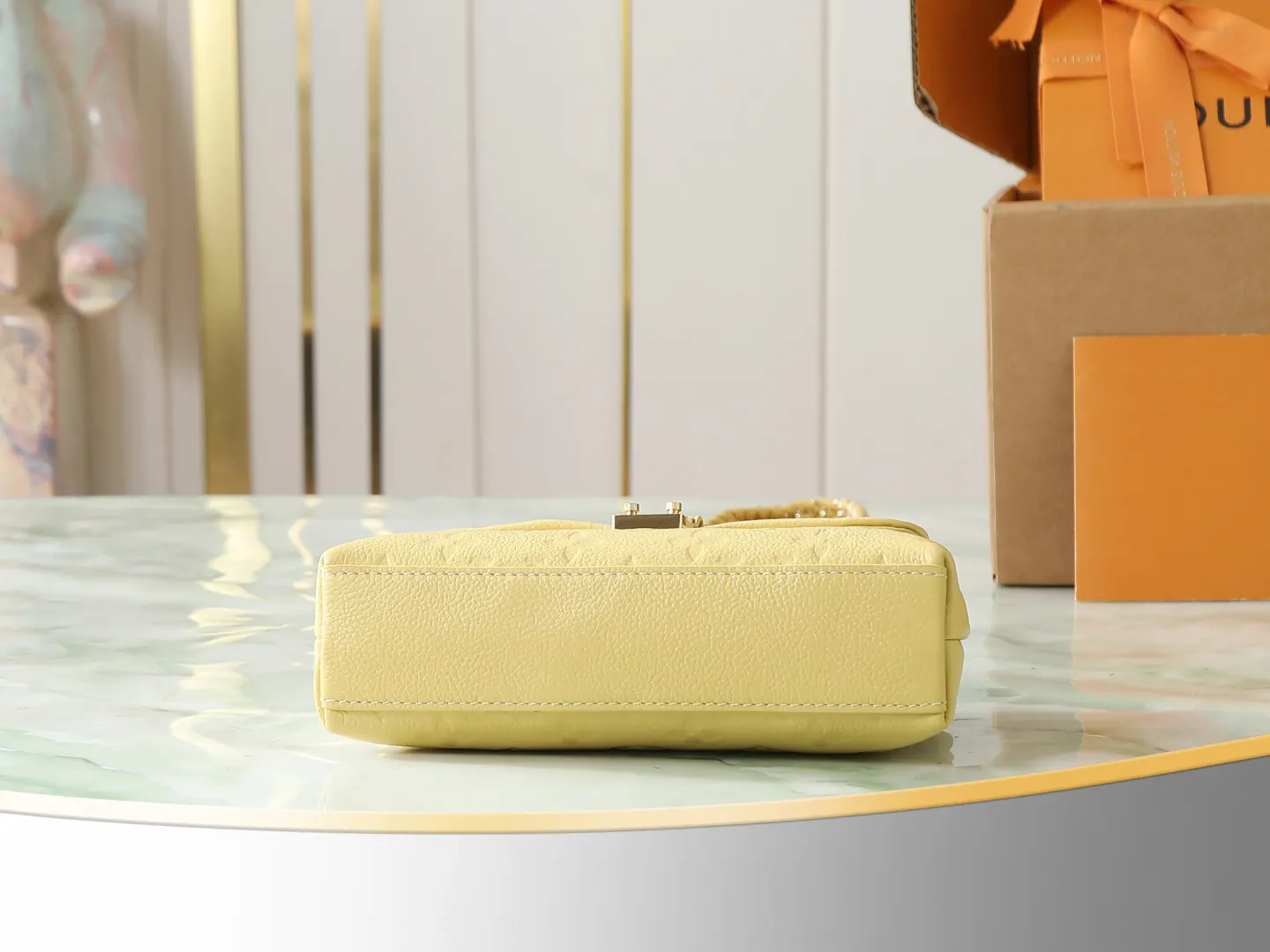 White Chain Bag