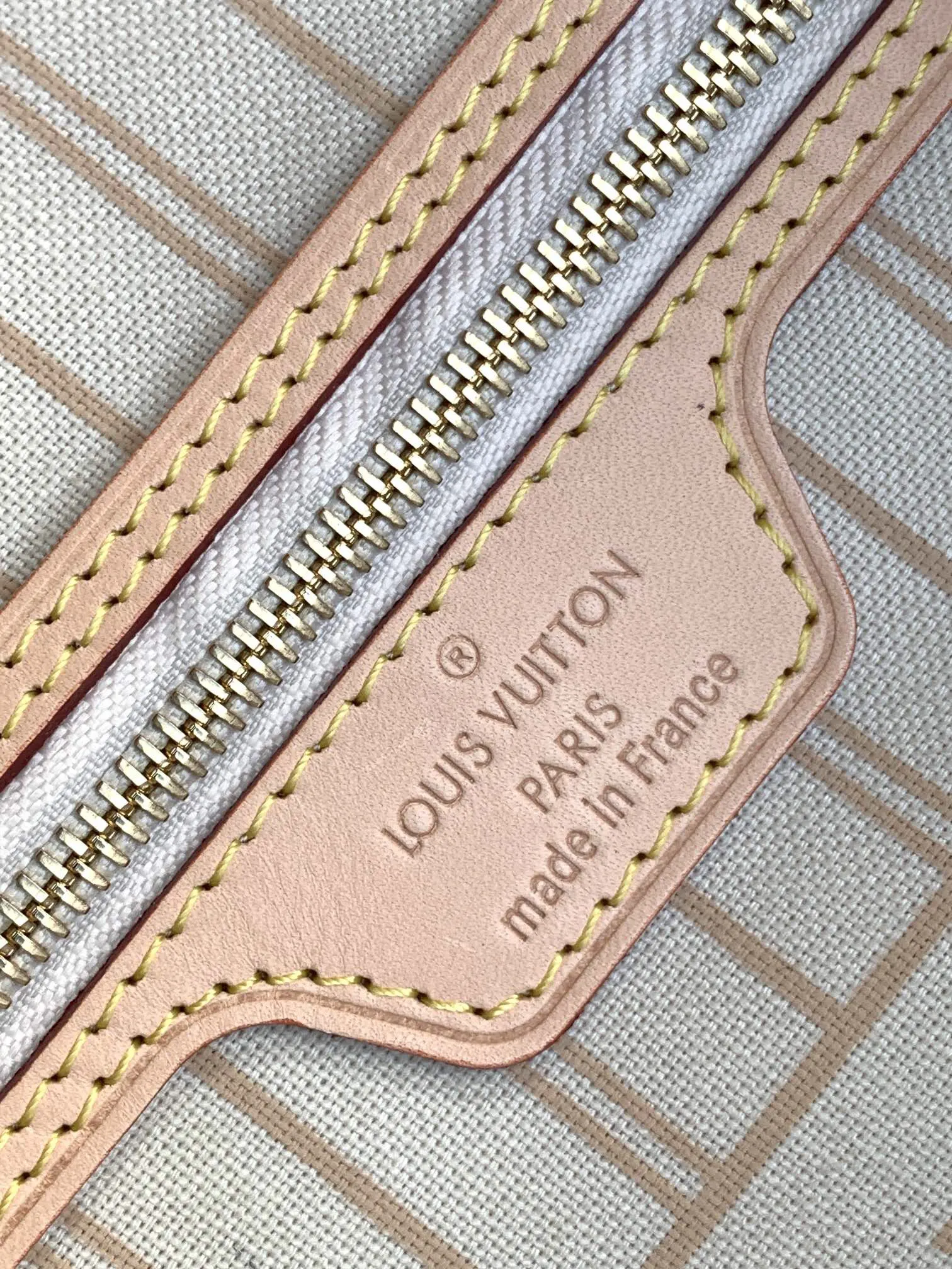 LV Neverfull 金色 牛皮 手拿包 精致手拿款