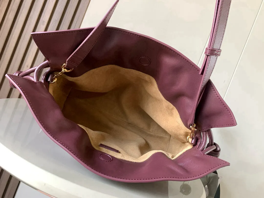 Tote Bag Leather Image 9 Tote Bag Leather Image 9