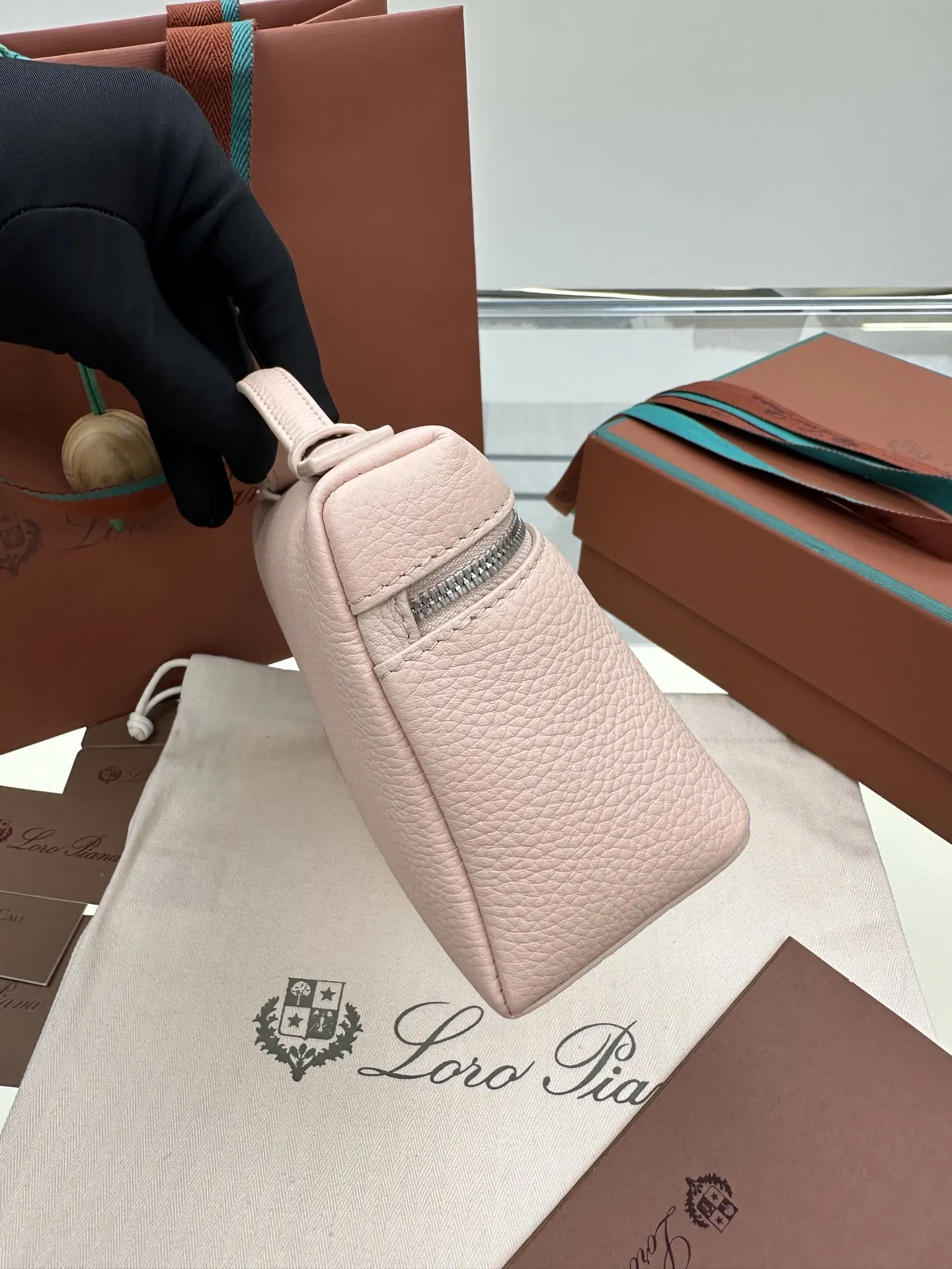 Crossbody Bag Lightweight Leather