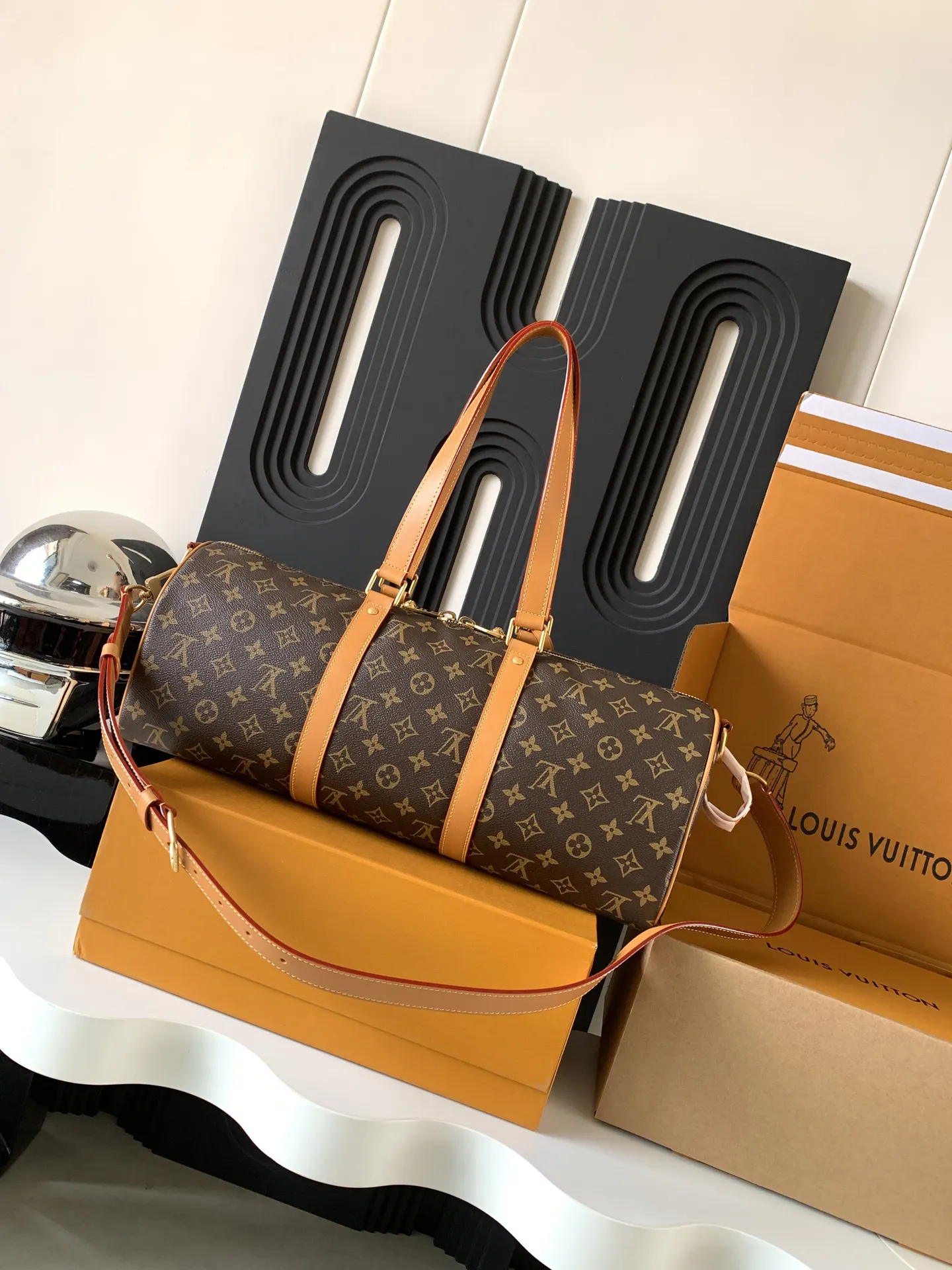 LV accessories single item Image 2 LV accessories single item Image 2