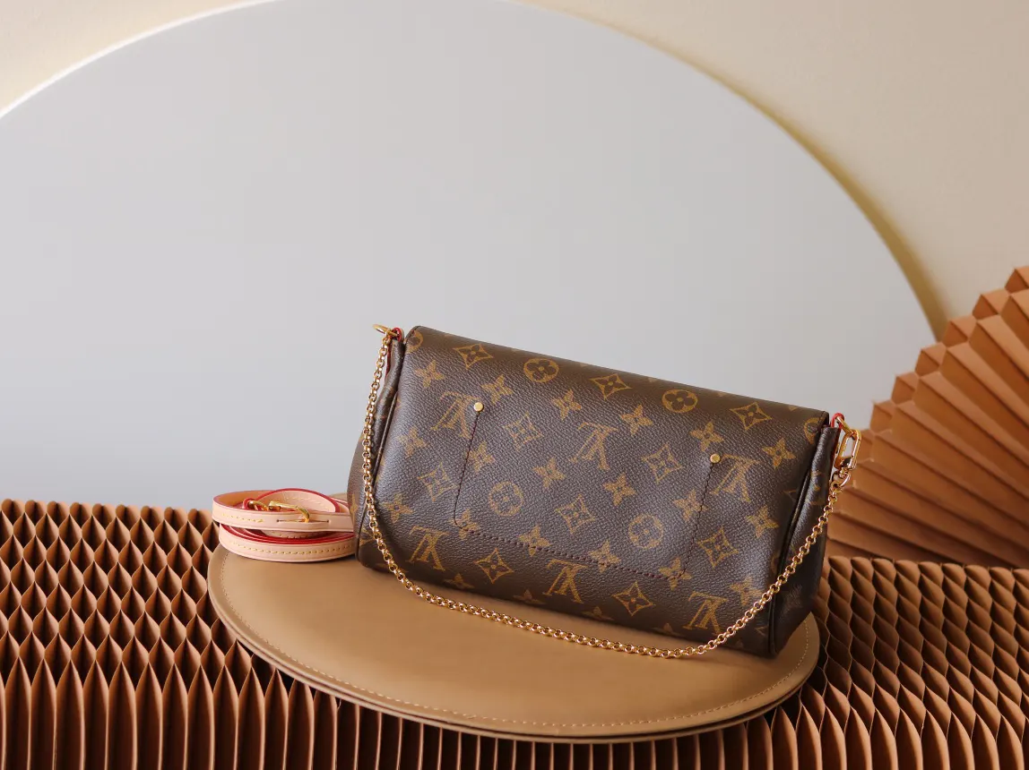 Monogram Chain Bag Canvas