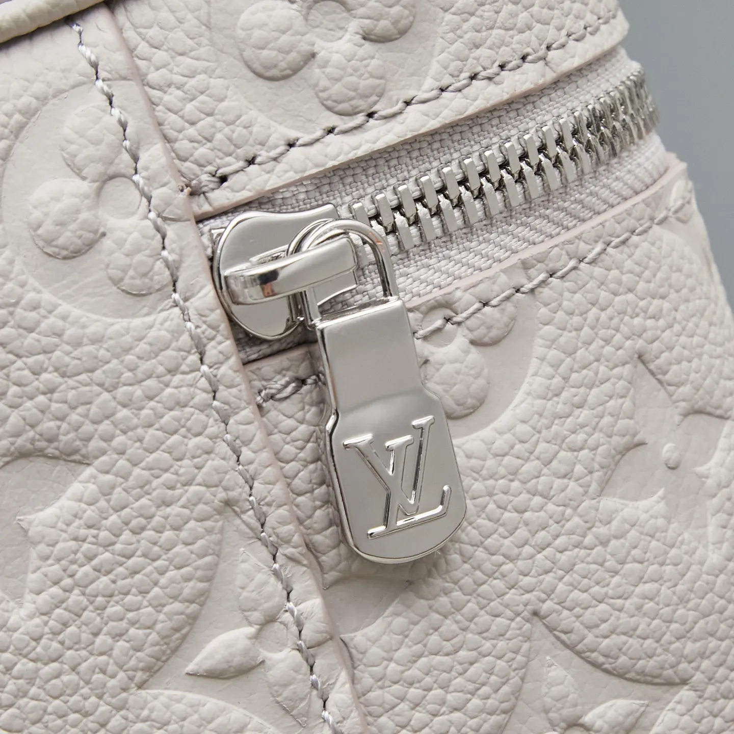 Louis Vuitton Gray Chain Bag Leather
