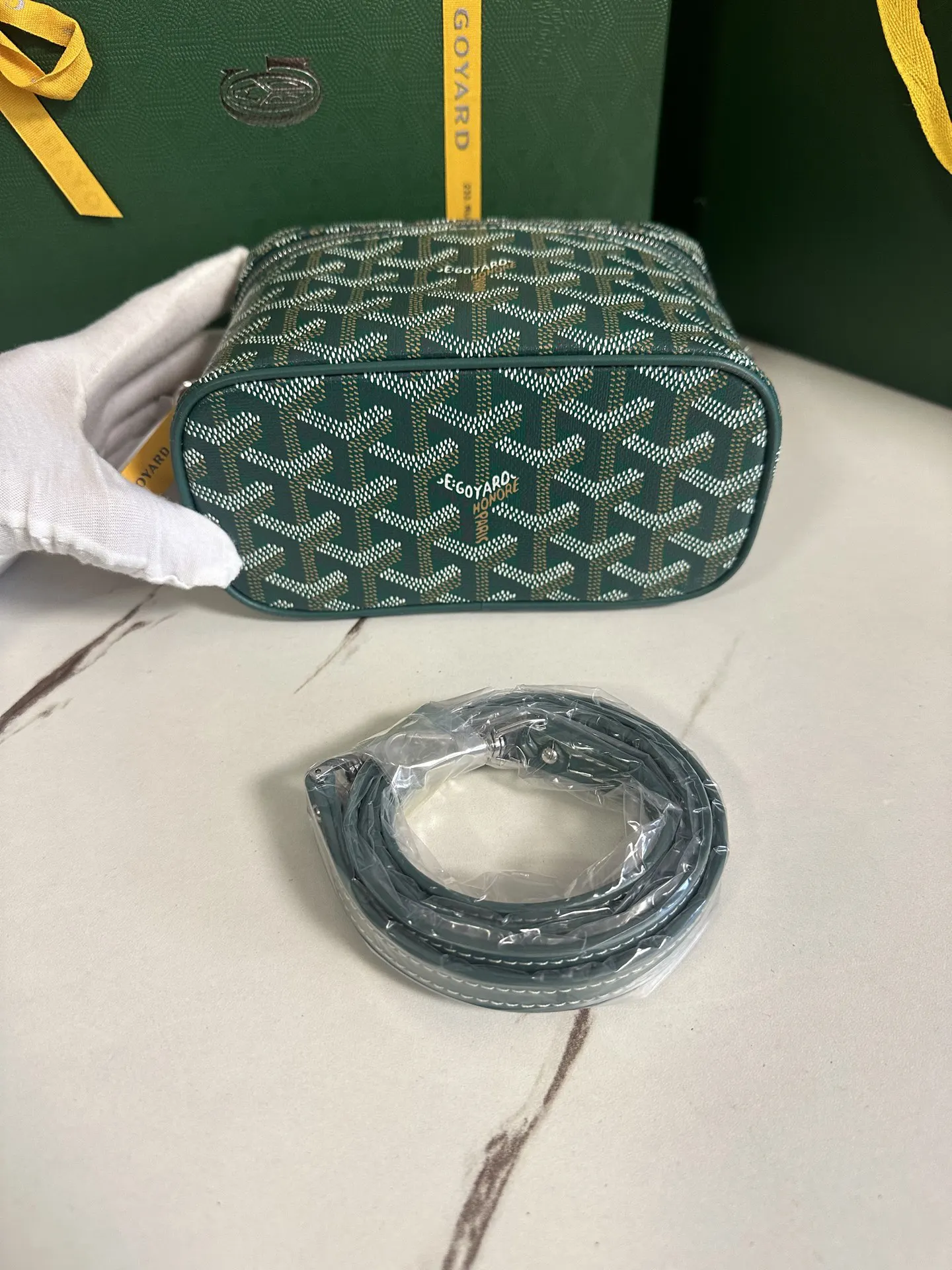 Goyard 黄色 小牛皮 化妆包 便携收纳款
