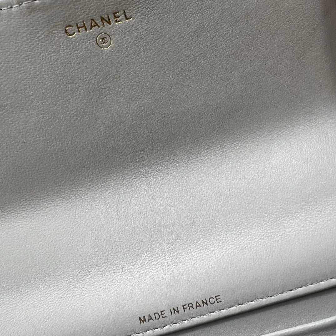 Chanel 迷你 粉色 皮革 翻盖 链条包