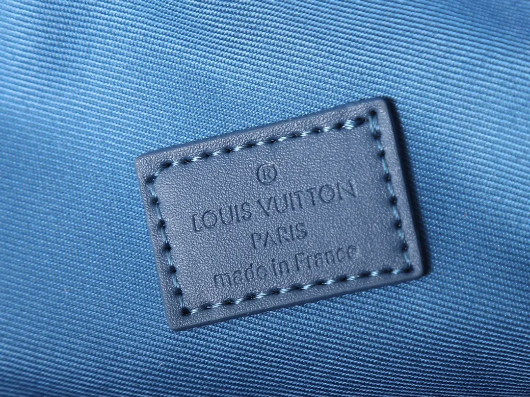 LV 皮革 手拿包 精致手拿款
