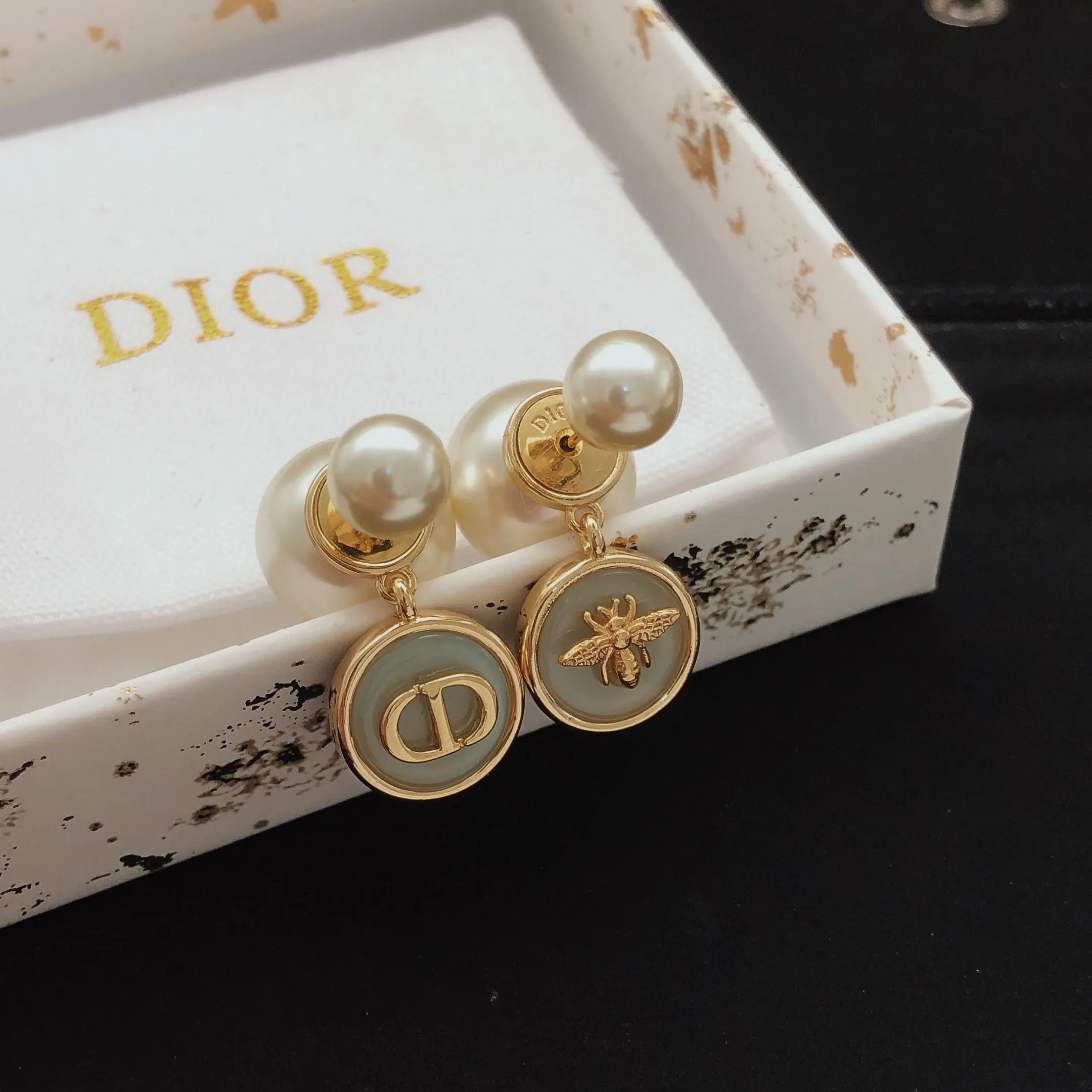 Dior 绿色 圆形 耳钉 小巧点缀款