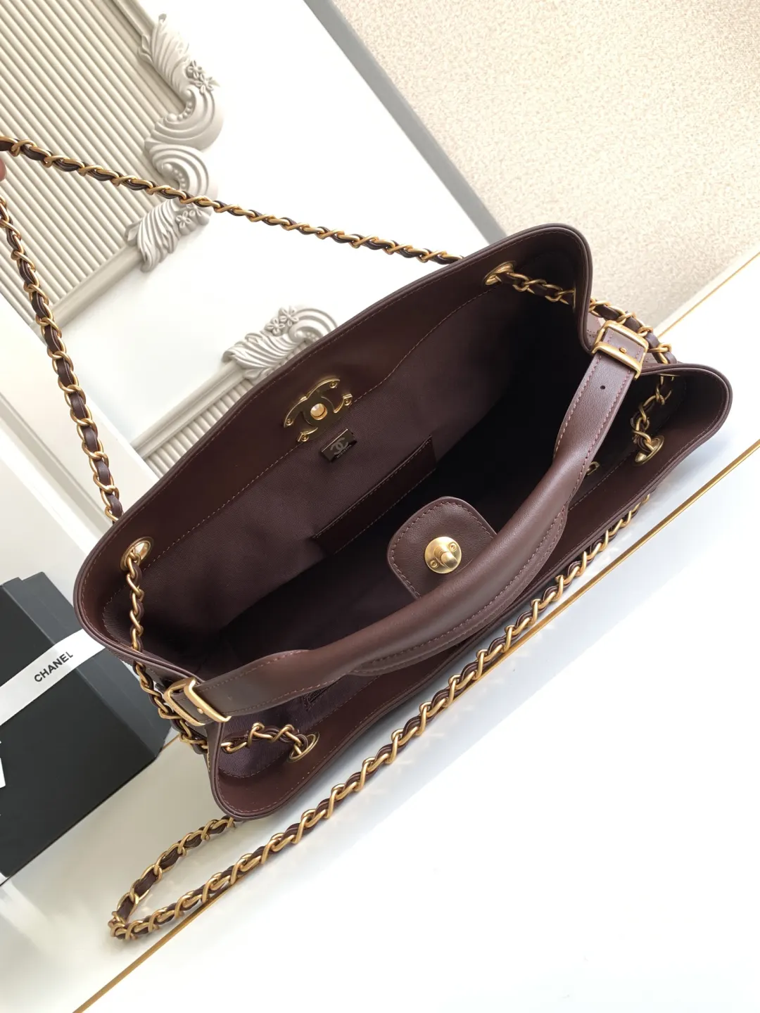Chanel Tote Bag