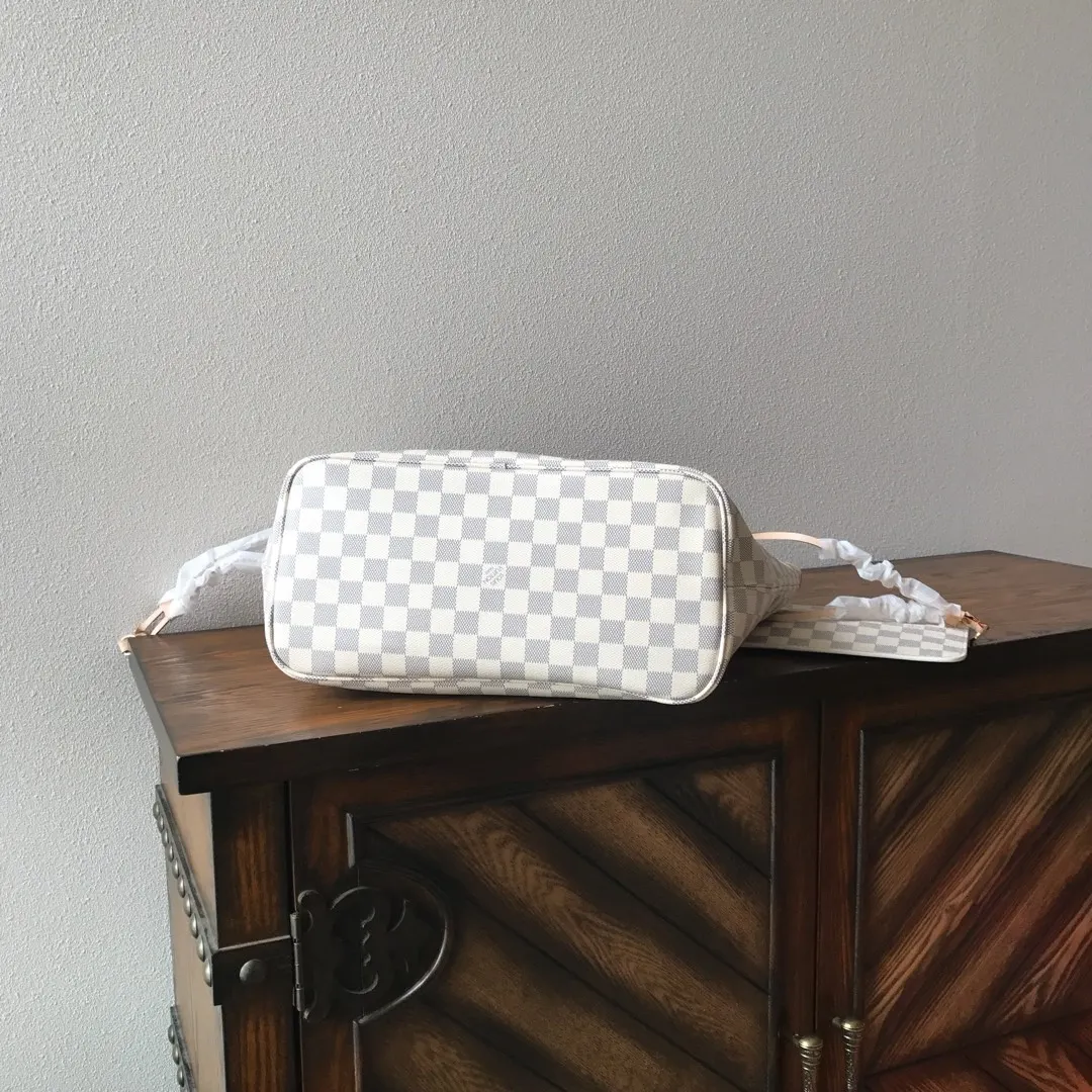 LV Neverfull 金色 牛皮 手拿包 精致手拿款