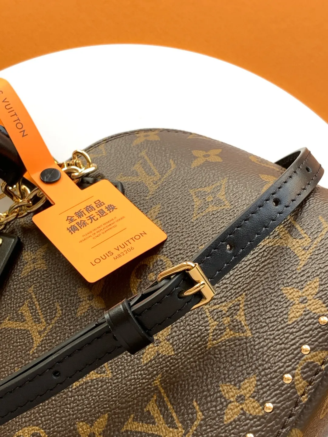Chain Bag Leather