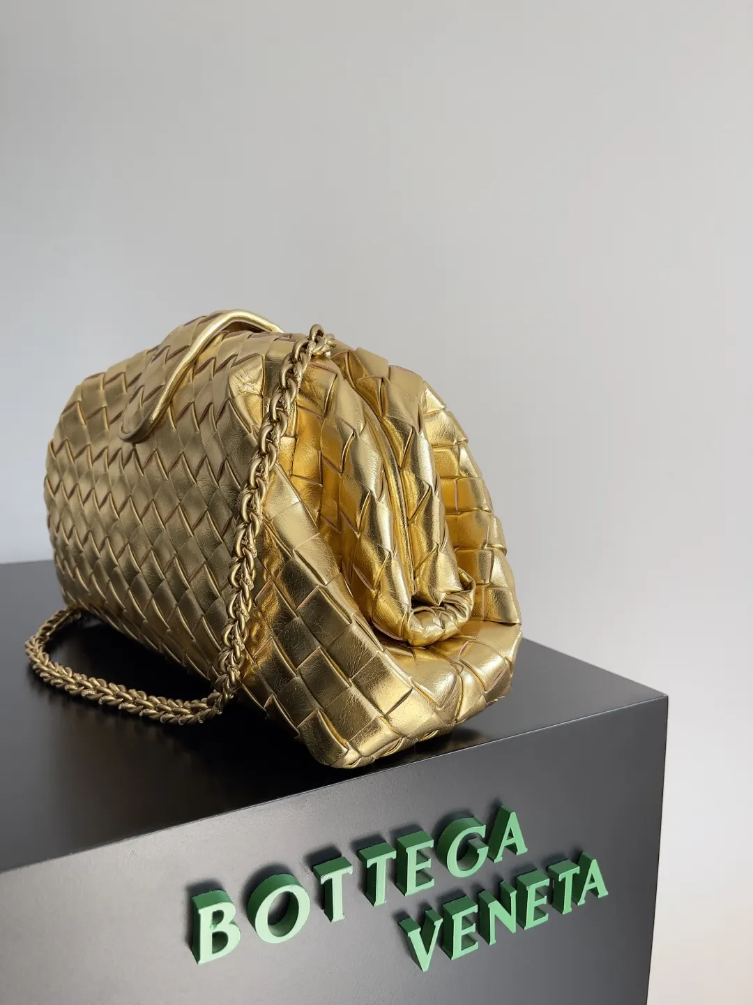 Bottega Veneta 链条包 精致链条款