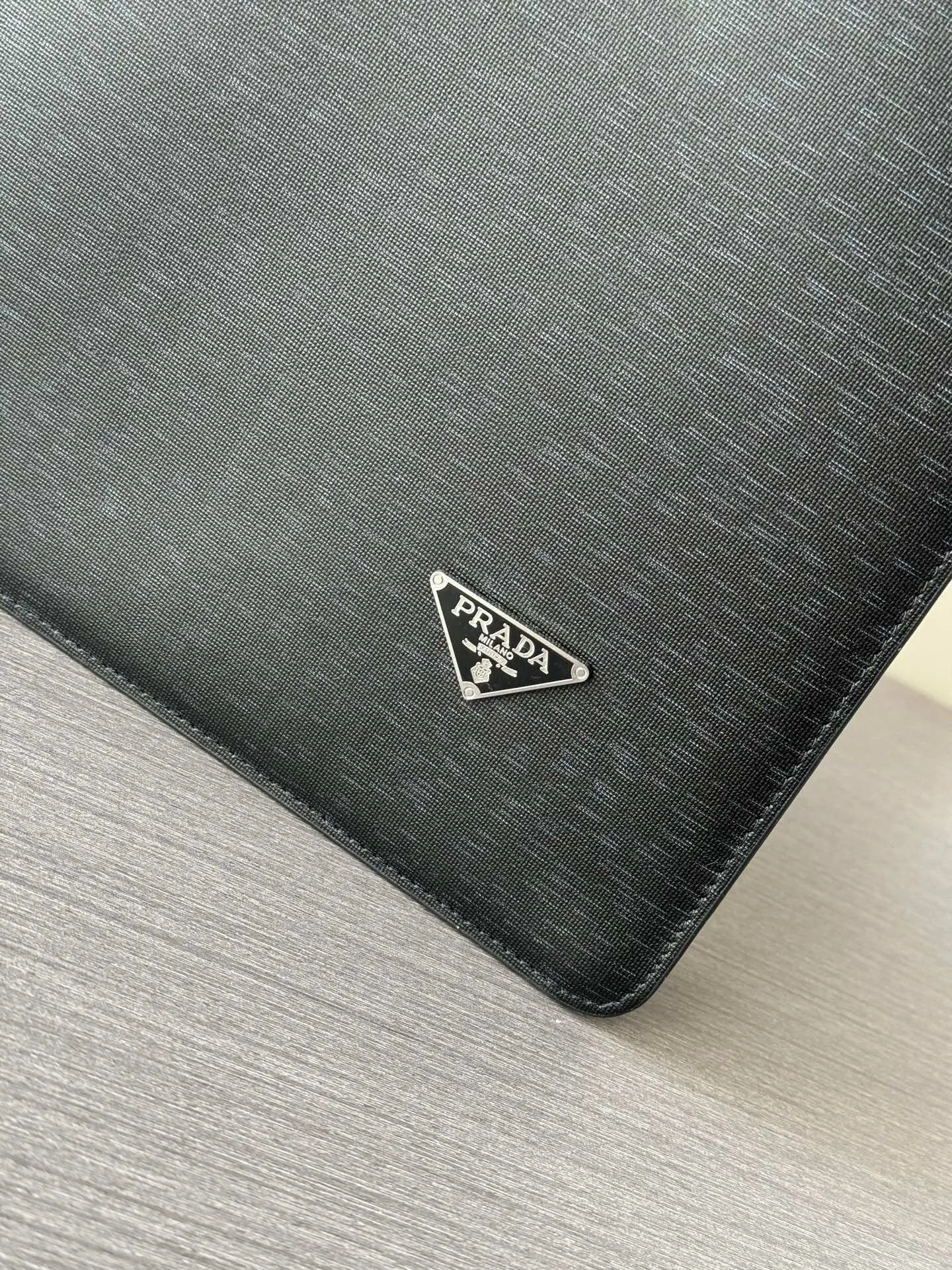 Prada 黑色 藍色 牛皮 公文包 商務通勤款