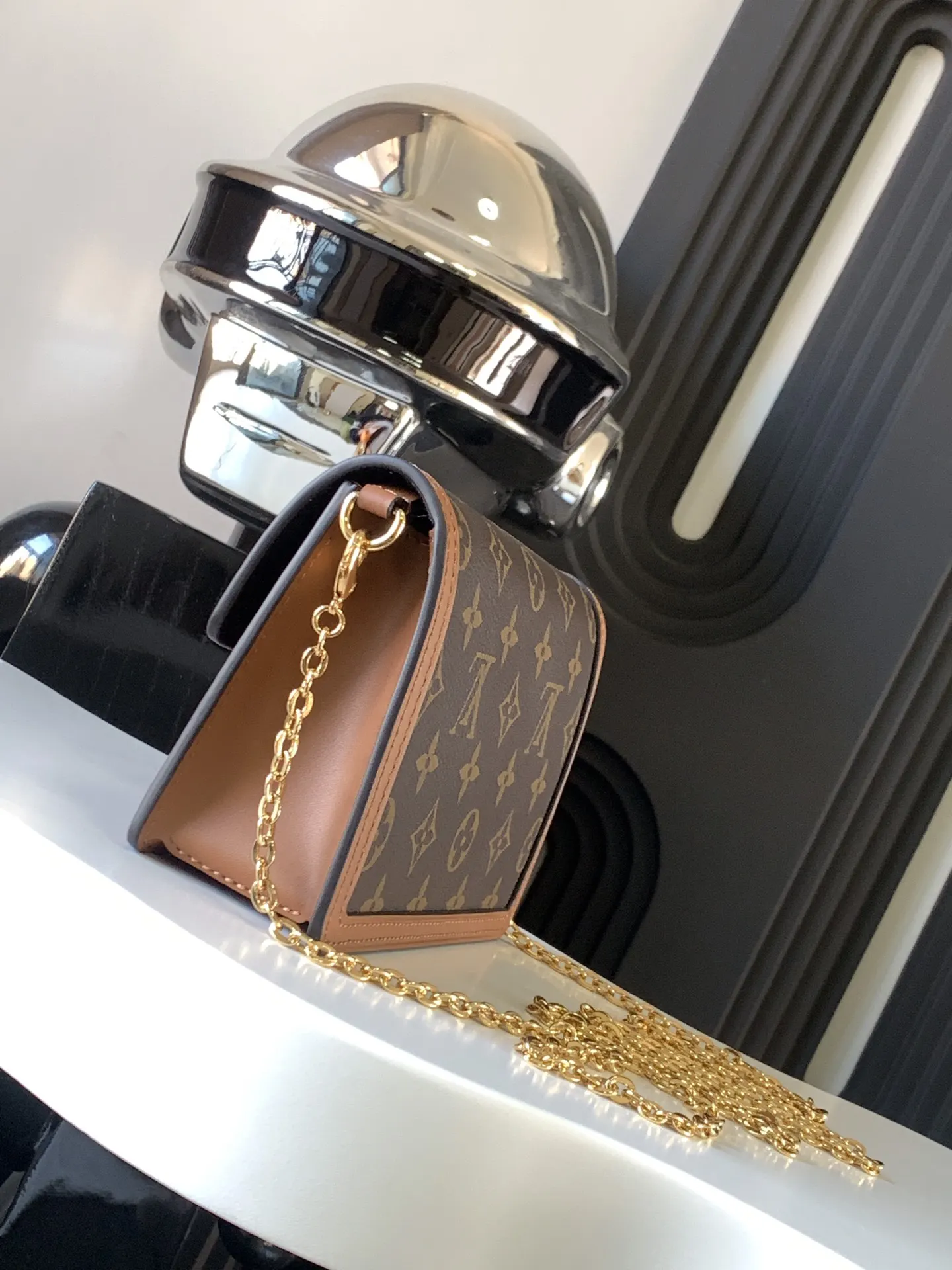 LV accessories single item Image 2 LV accessories single item Image 2