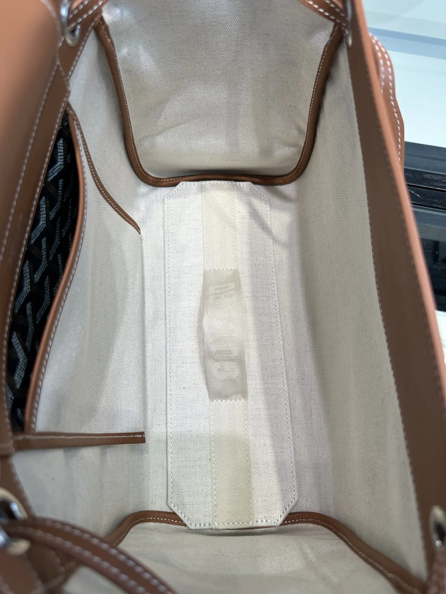 Goyard 棕色 无论你喜欢哪一种风格 低调内敛或高调前卫 休閒或精致 收納包 旅行收納款