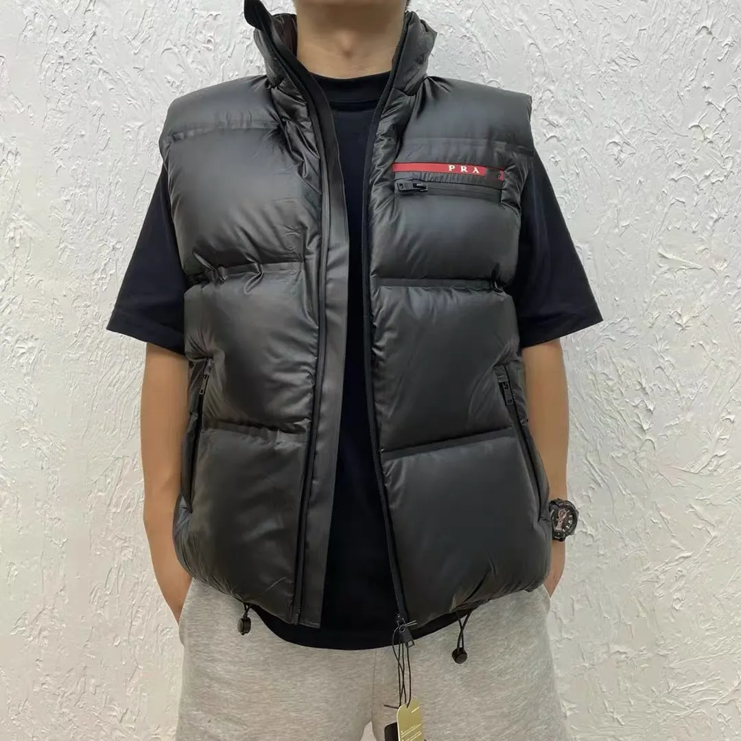 Prada 黑色 背心