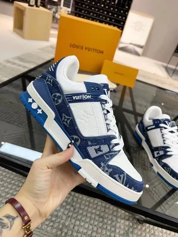 Louis Vuitton 运动鞋