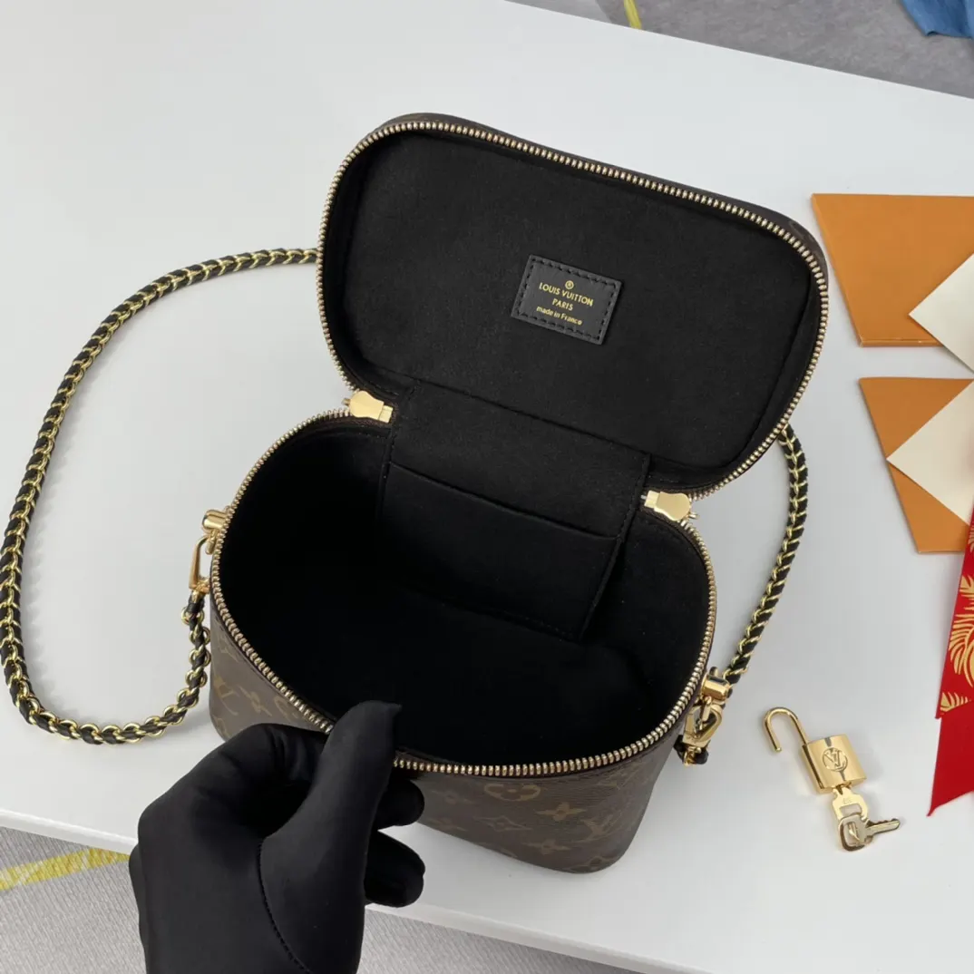 LV 帆布 链条包 精致链条款