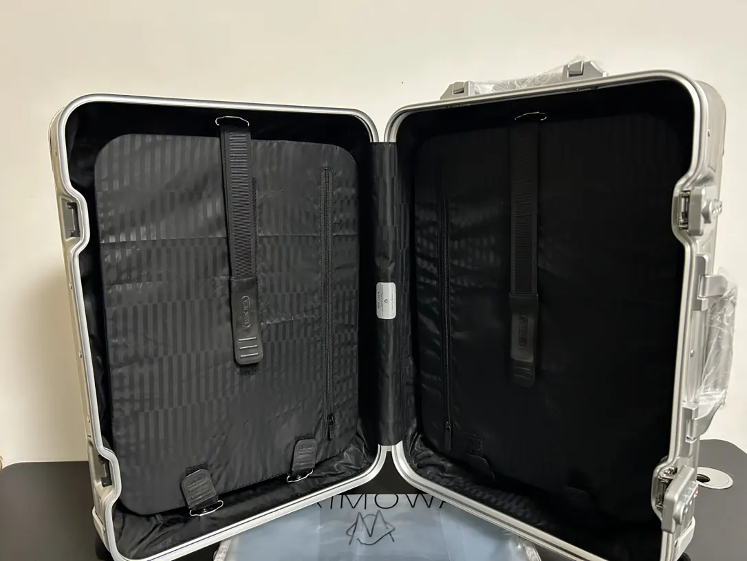 RIMOWA 全球限量 只的 Optica 行李箱 旅行拉杆款 輕便出行款