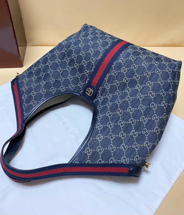 Gucci 帆布 Giglio托特包 ▫ 中号 ▫ 尺 大容量托特款