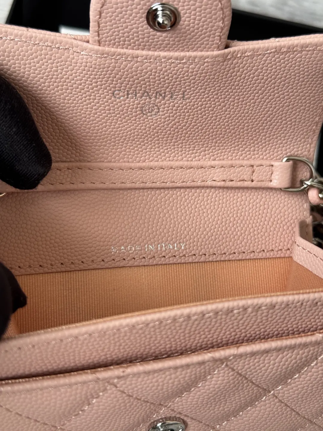 Belt Bag Classic Casual Leather Image 9 Belt Bag Classic Casual Leather Image 9