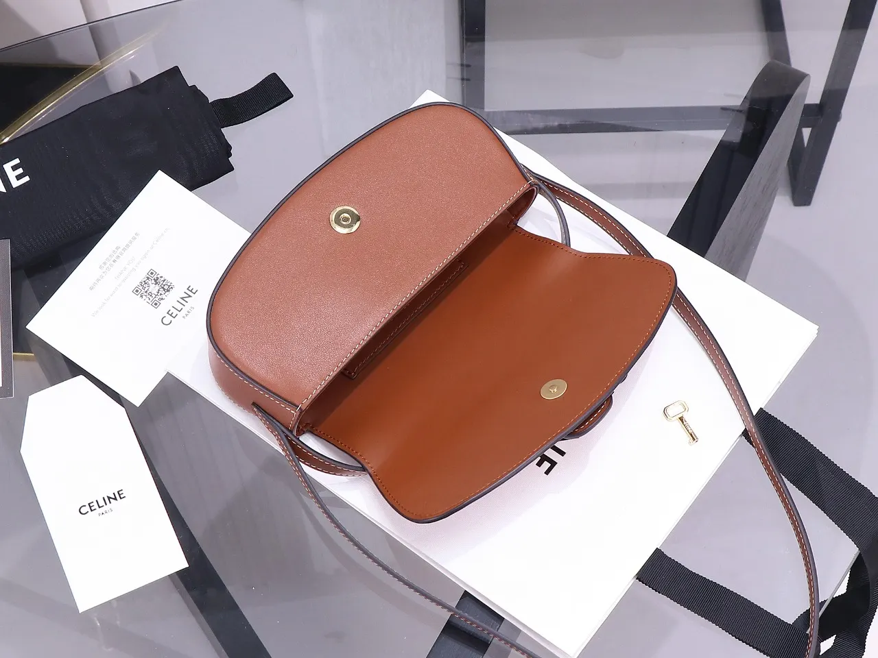 Celine 全钢五金 单肩包 日常单肩背款