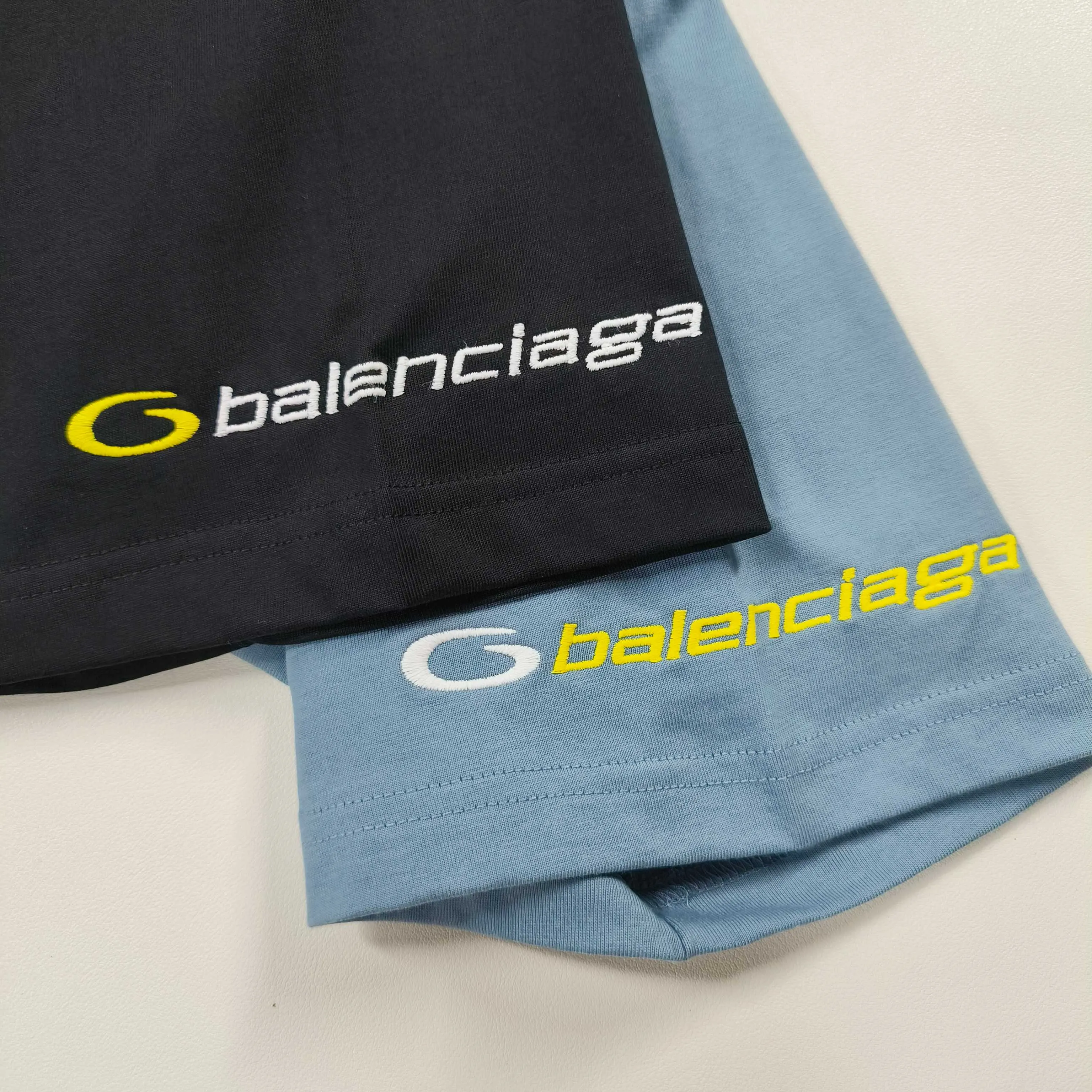 Balenciaga 黑色 純棉 Logo 短袖T恤(數字8) Balenciaga 黑色 純棉 Logo 短袖T恤(數字8)