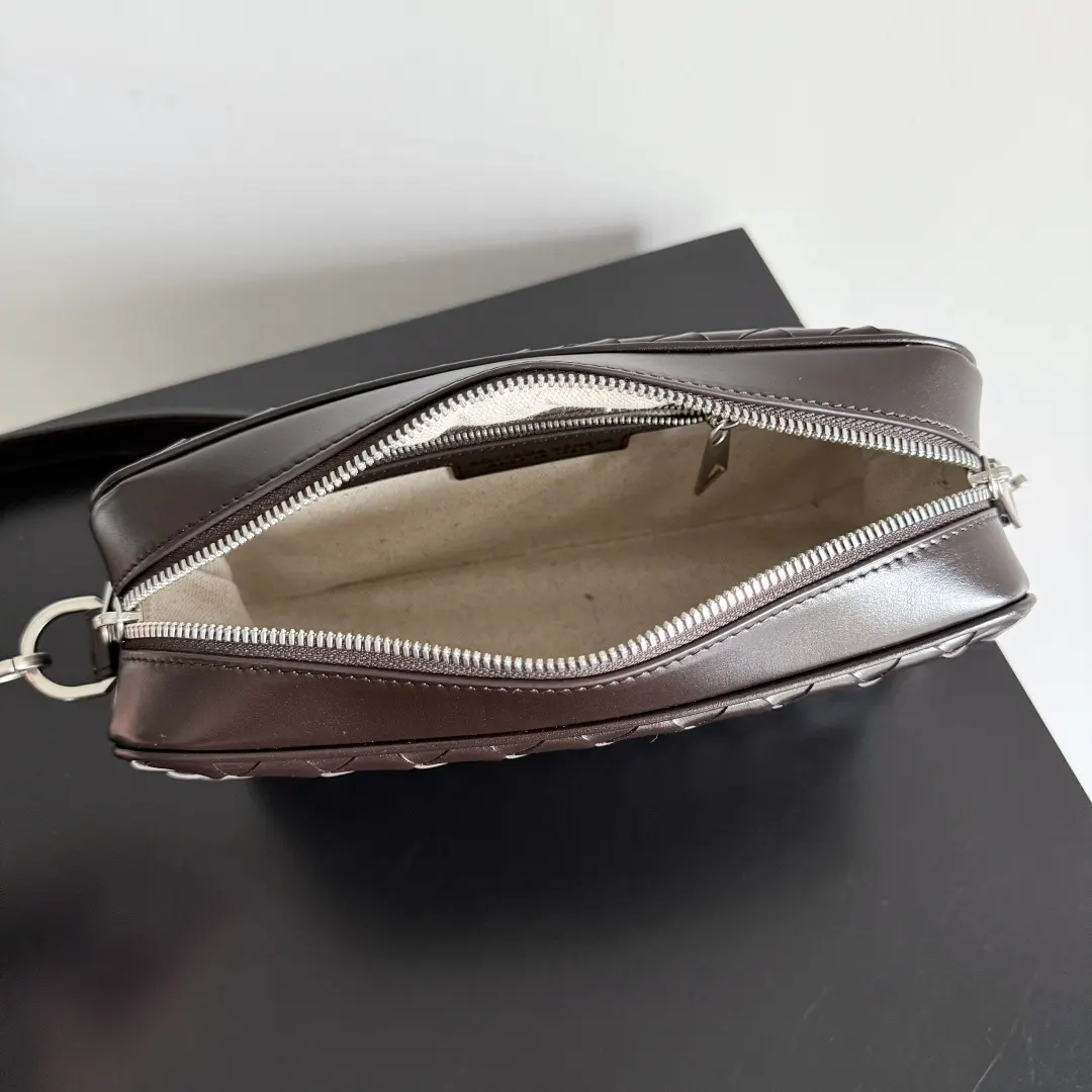 Bottega Veneta 皮革 行李箱 旅行拉杆款 輕便出行款