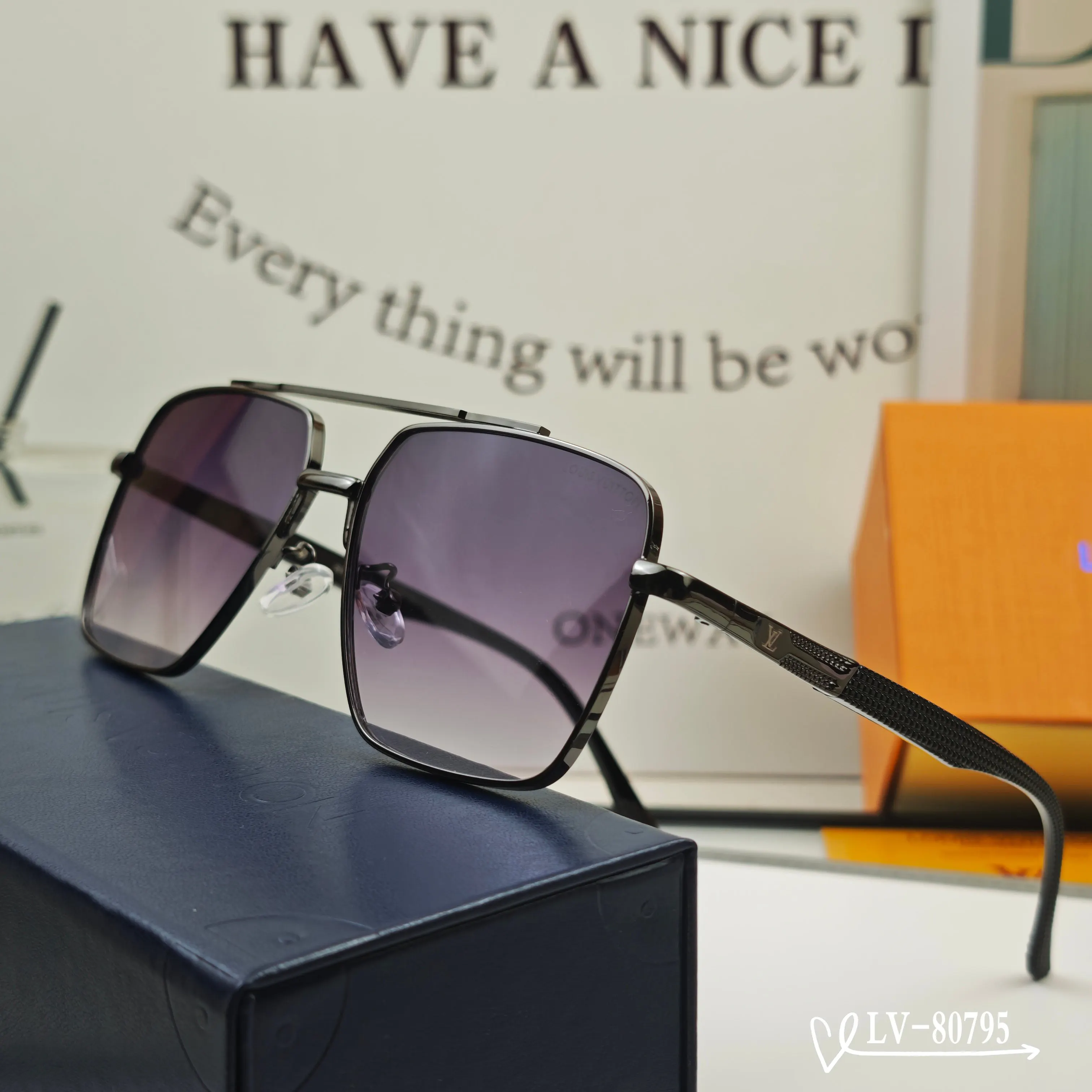 Louis Vuitton Fashion Item Fashion