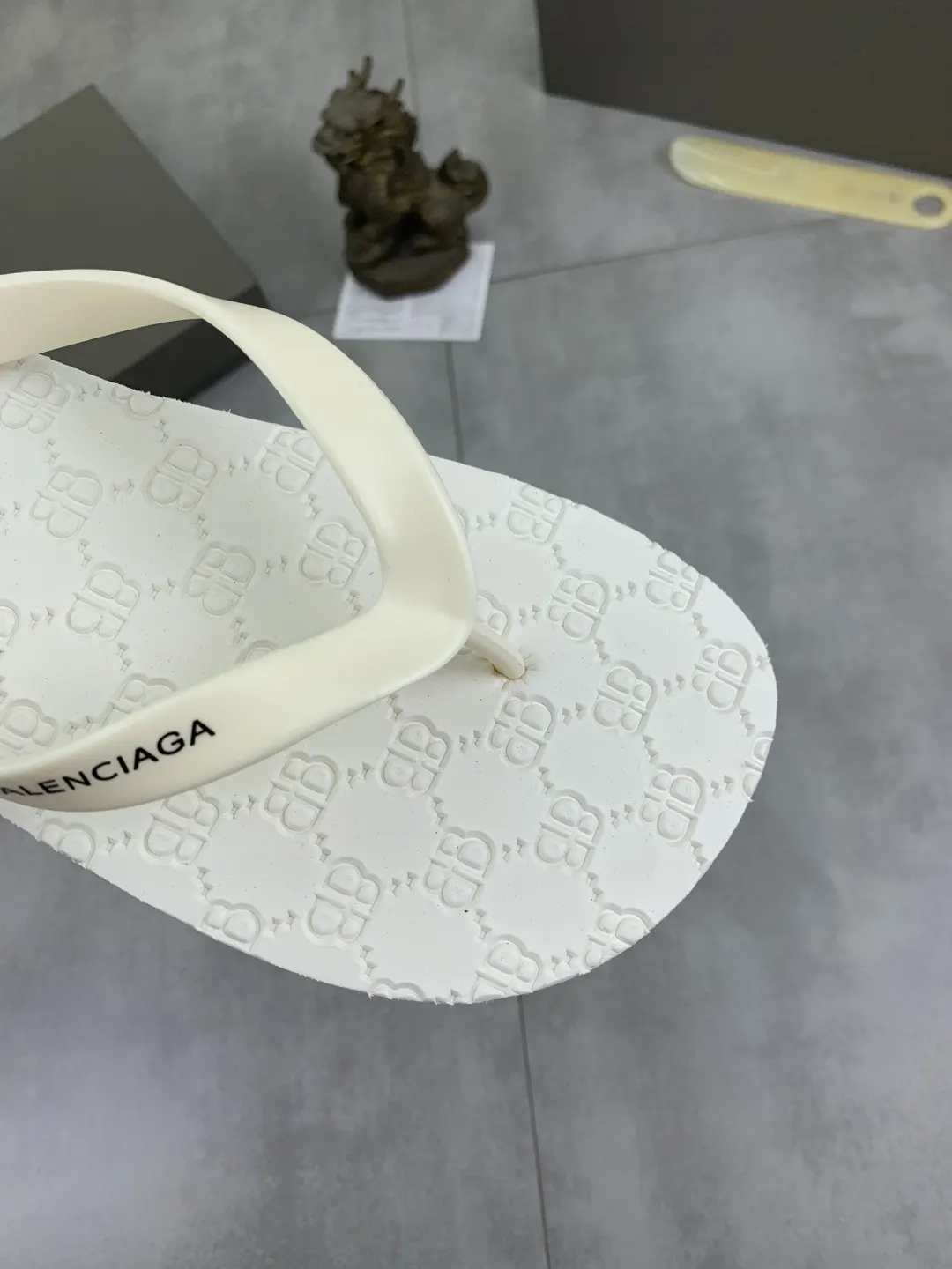 Balenciaga 拖鞋 休闲舒适