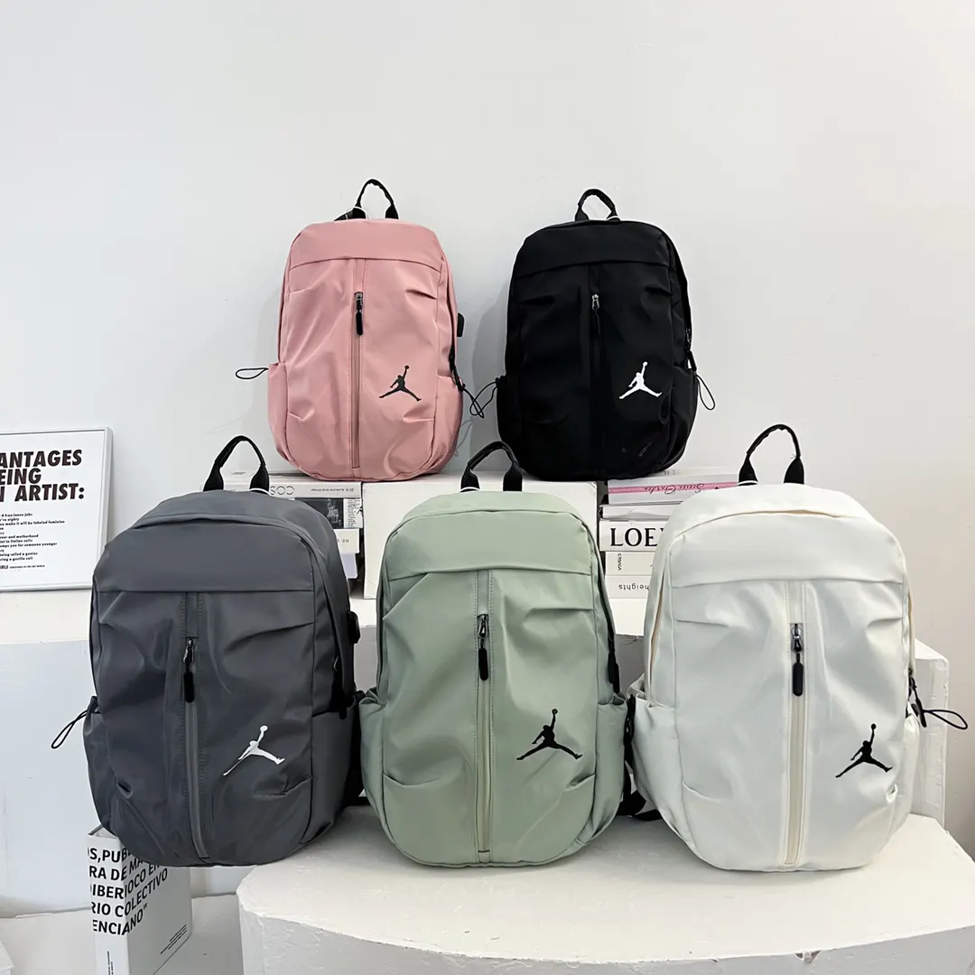 AIR JORDAN乔丹飞人 男女同款簡約百搭 雙肩包 实用雙肩款