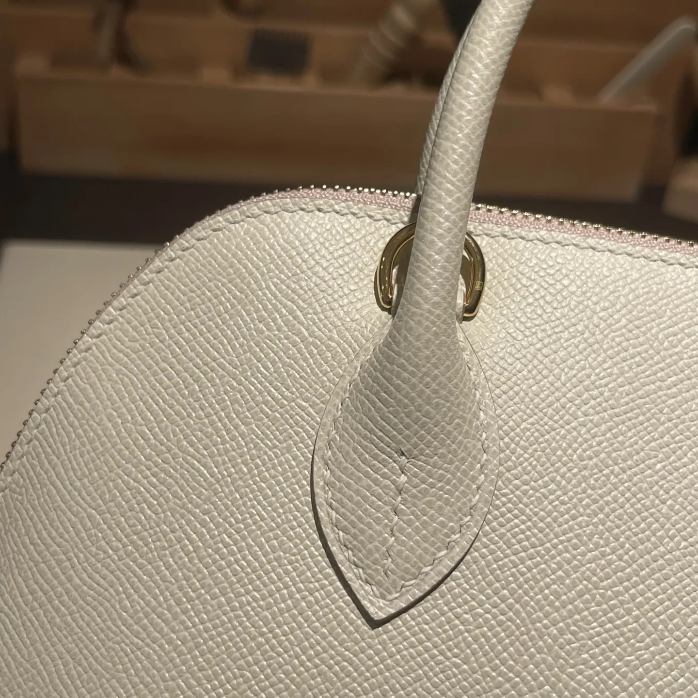 Hermès Bolide 奶昔白 Epsom掌纹牛皮 手提包 25cm