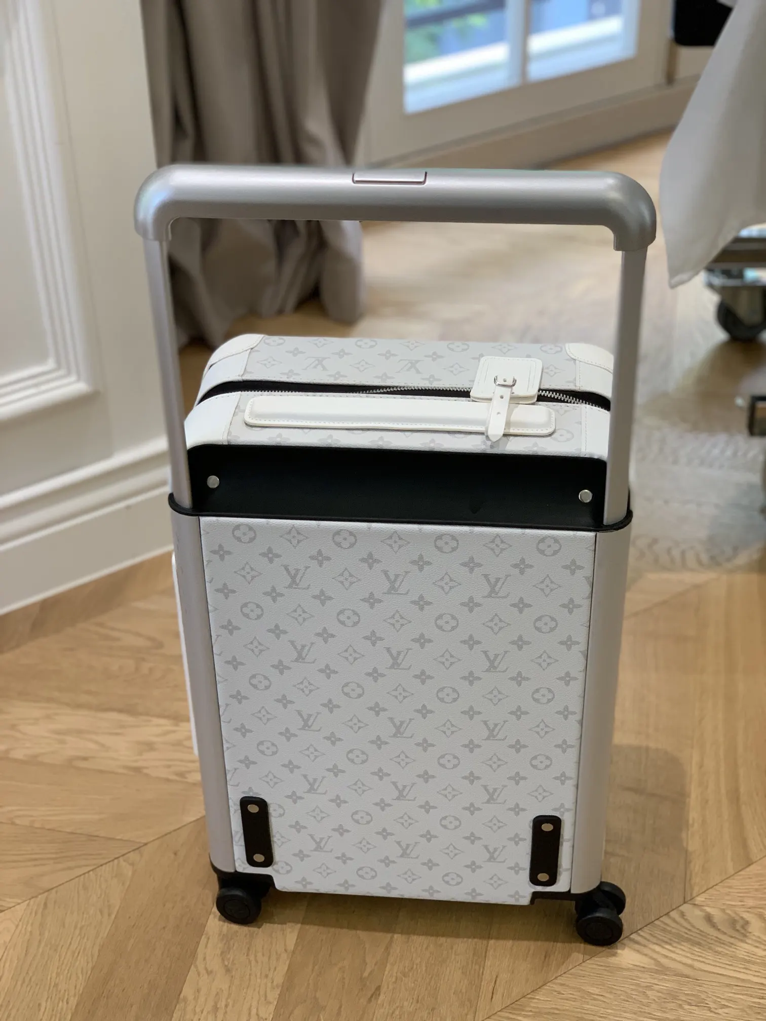 灰色 銀色 拉杆真皮包裹 行李箱 旅行拉杆款 輕便出行款