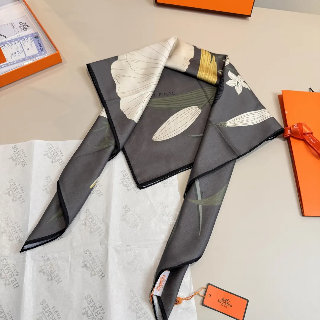 Hermès 丝巾 精致配饰