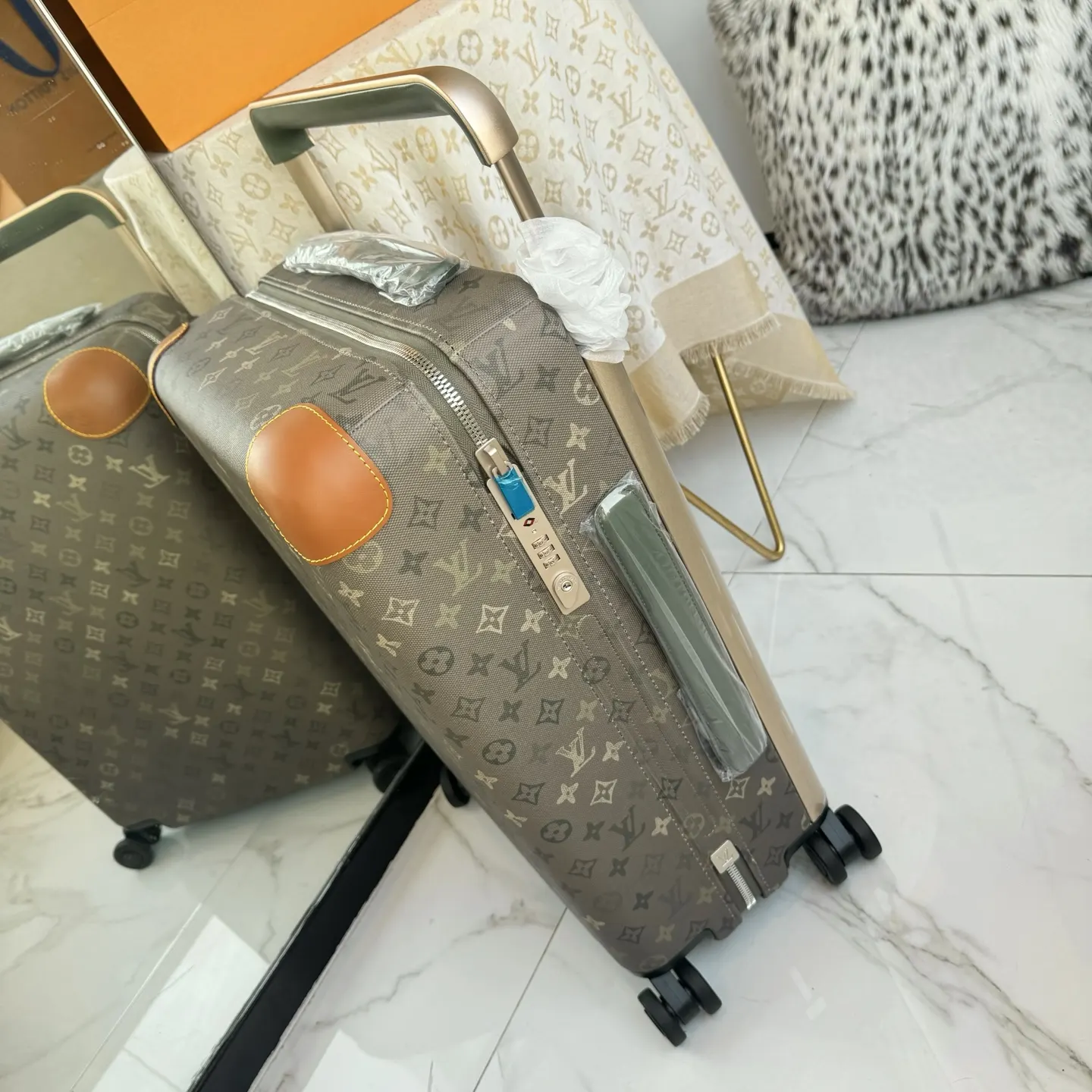 LV 老花 绿色 Mo行李箱 旅行拉杆款 轻便出行款