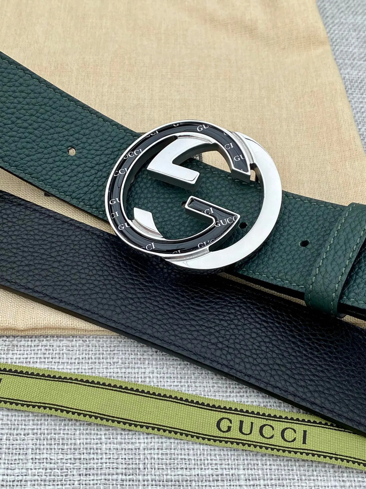 Gucci Marmont 双G扣牛皮双面腰带