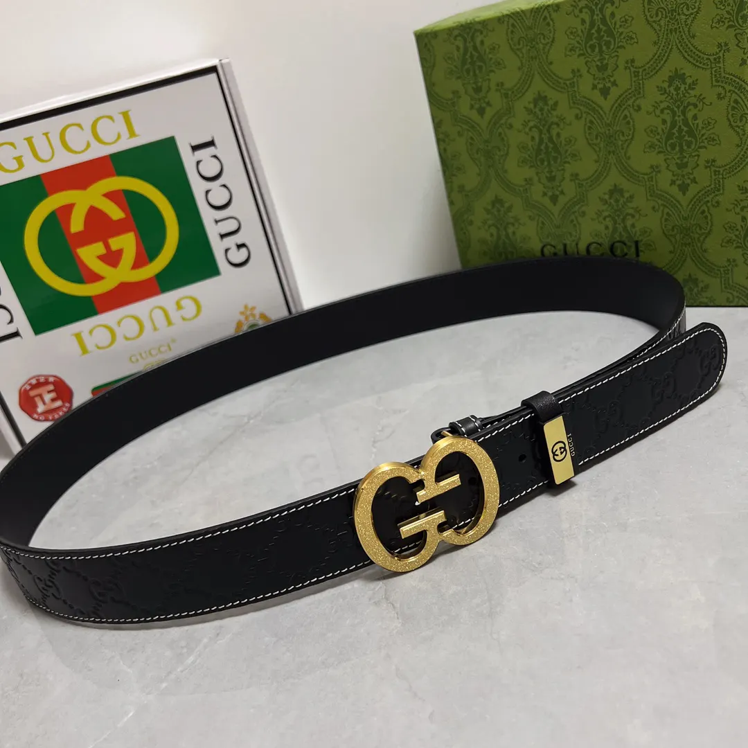 Gucci 双G扣牛皮腰带