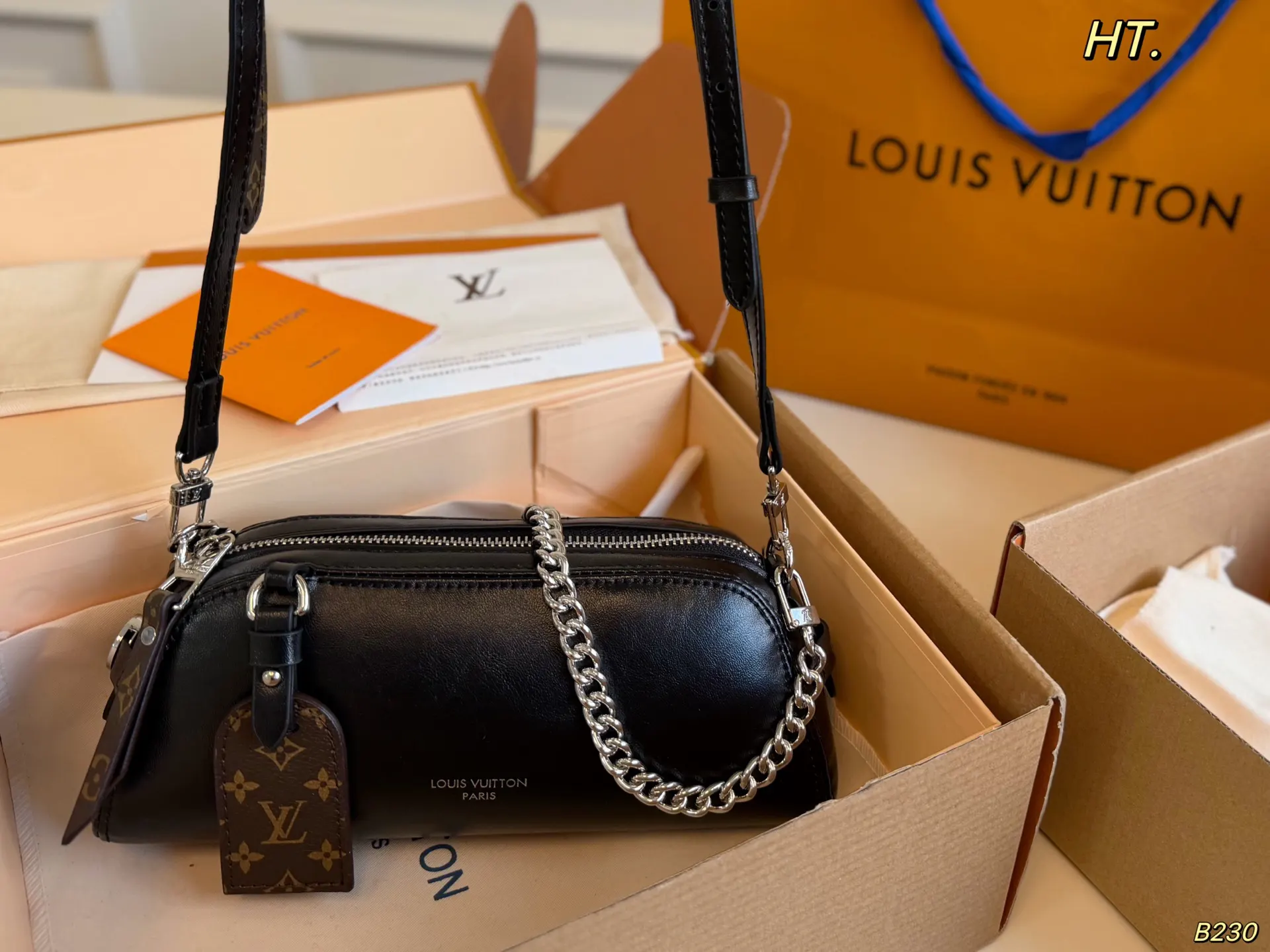 LV 银色 × Pochette 链条包 精致链条款