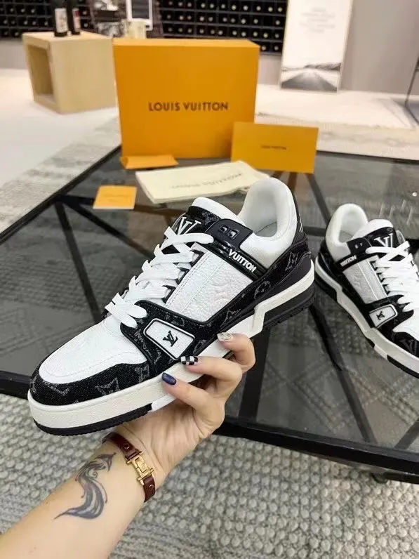 Louis Vuitton 运动鞋