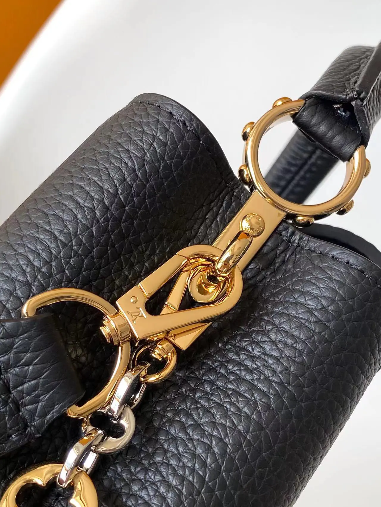 LV Capucines 黑色 米白 牛皮 链条包 精致链条款
