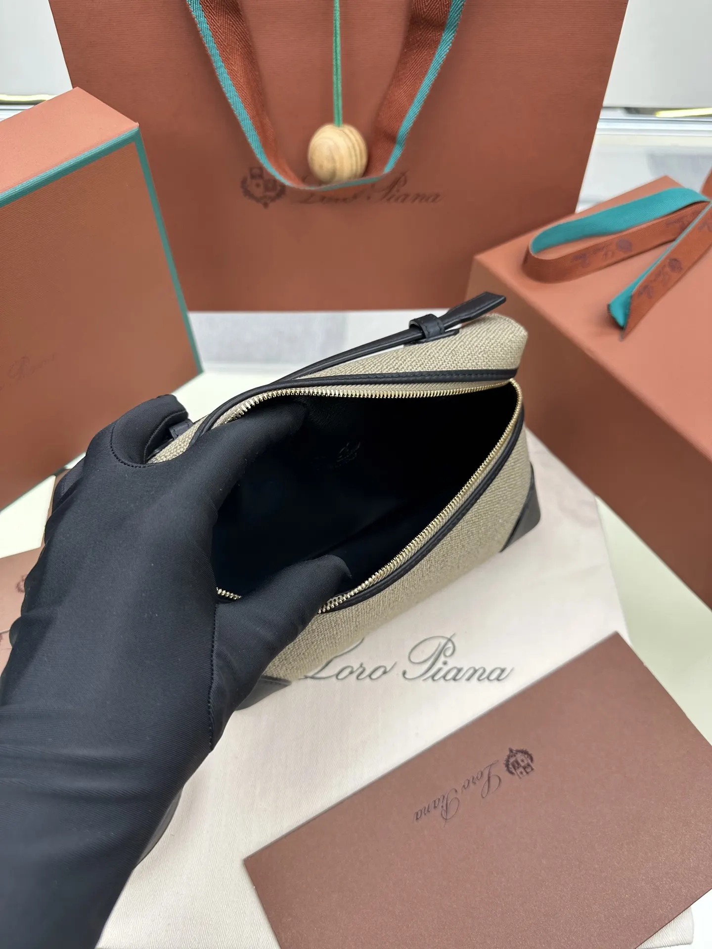Crossbody Bag Lightweight Leather