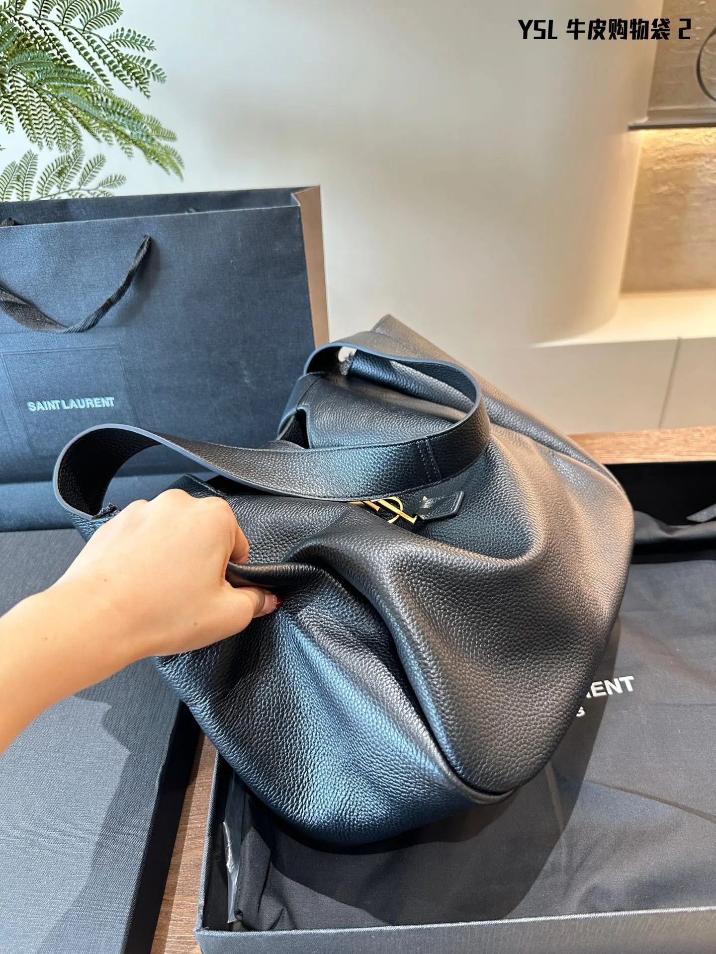 Tote Bag Commuter Leather