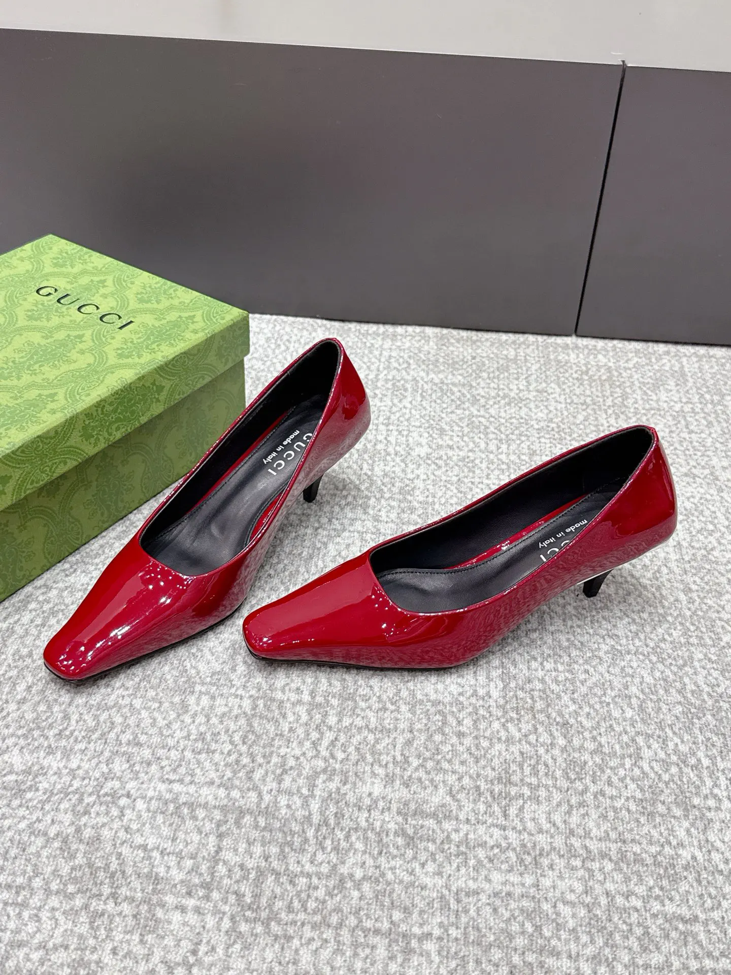 Gucci Logo Sneakers