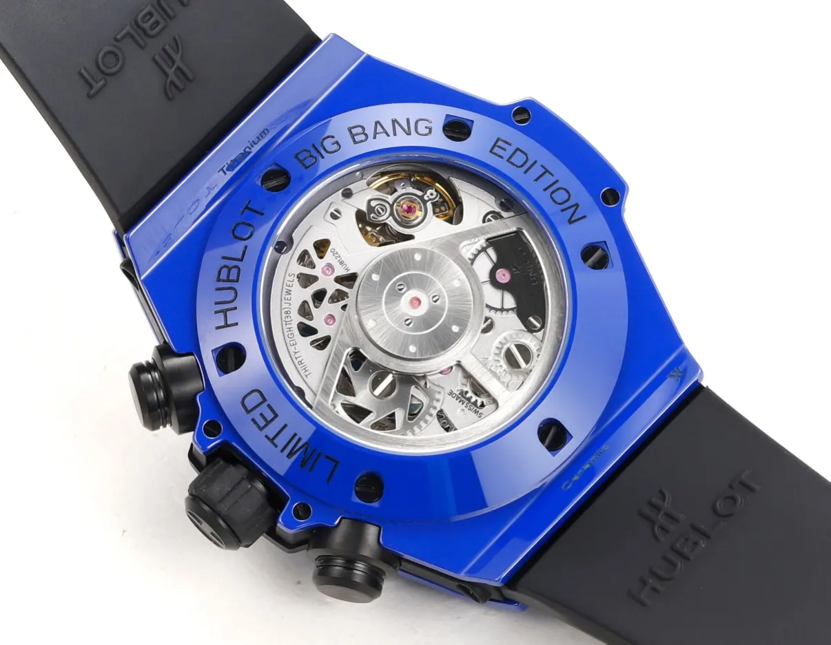 批 全新突破 彩色陶瓷问世 HUBLOT 宇 手錶 經典腕表款(數字9) 批 全新突破 彩色陶瓷问世 HUBLOT 宇 手錶 經典腕表款(數字9)