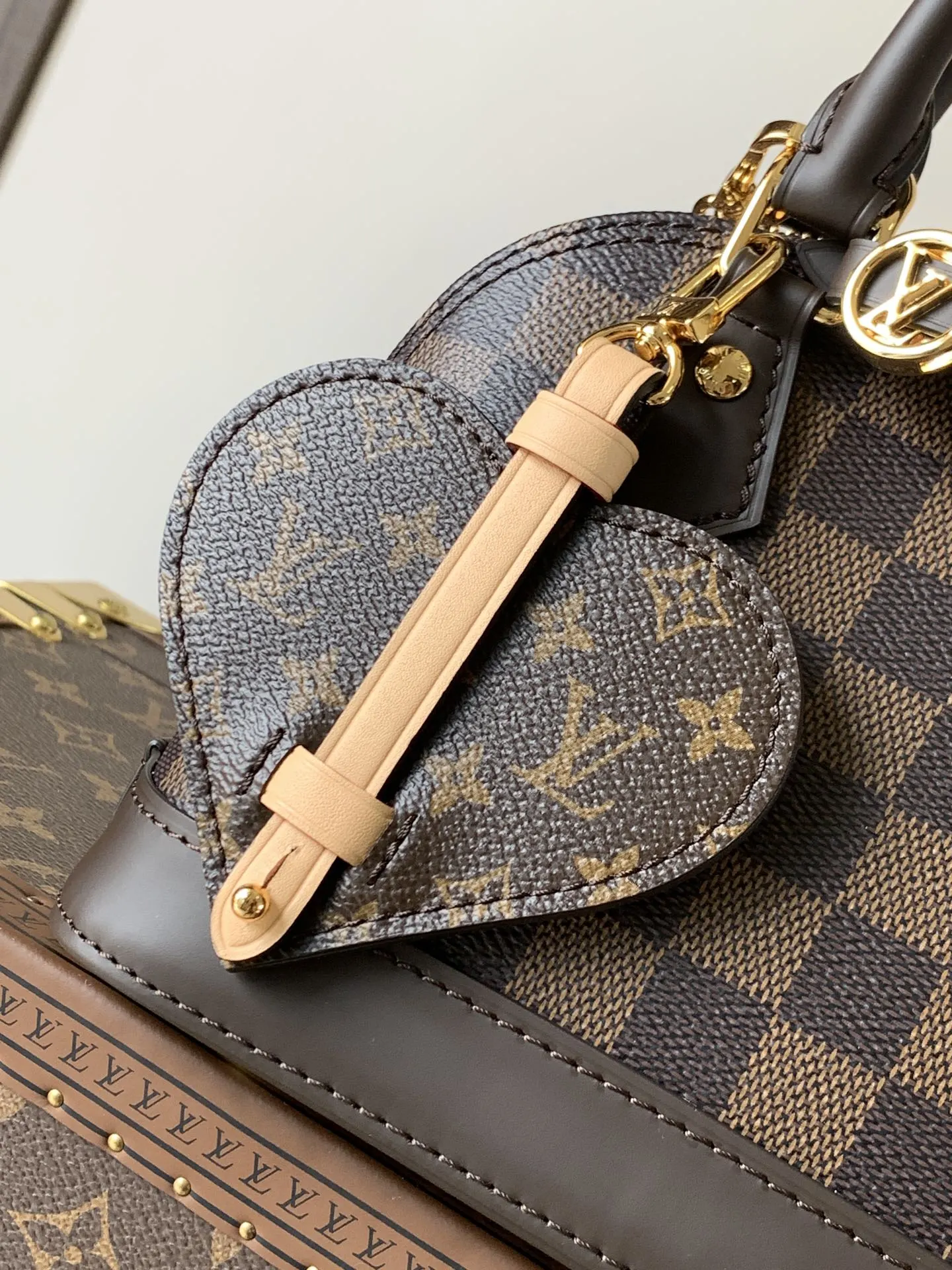 Louis Vuitton Monogram Chain Bag Leather