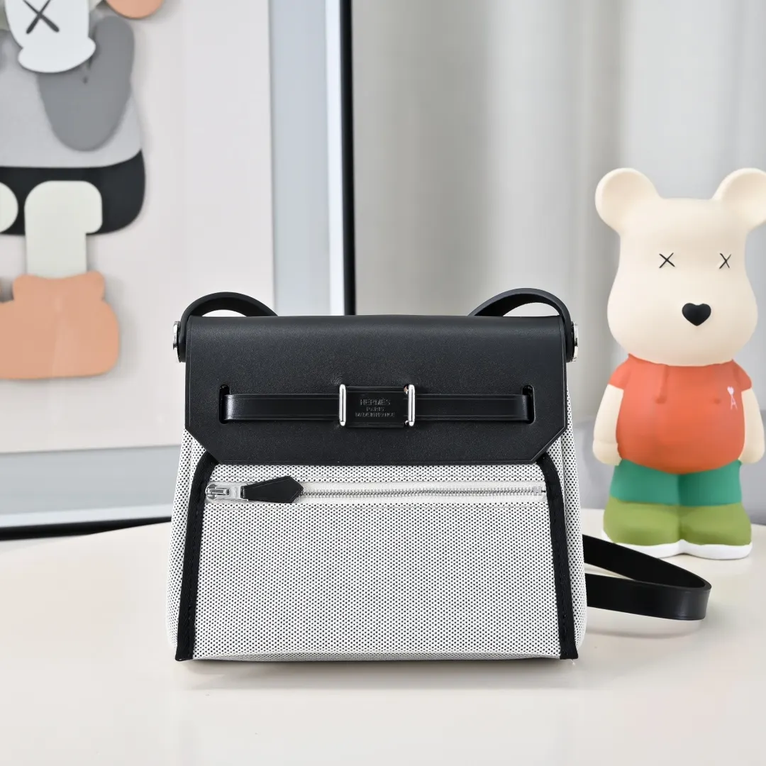 Hermès 双肩包