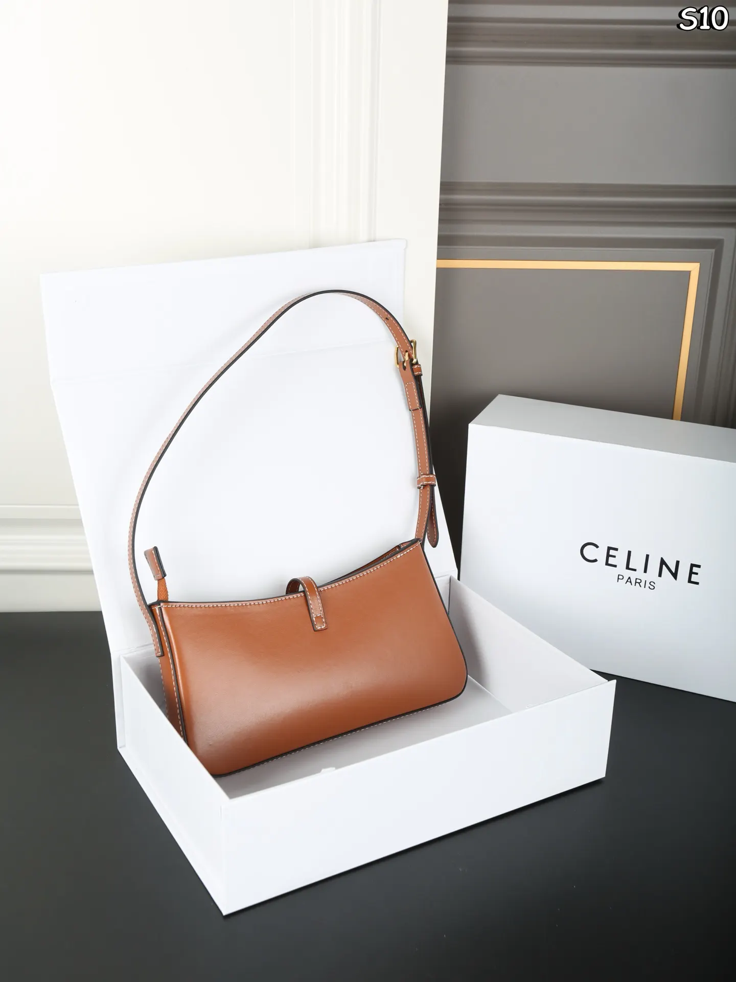 Celine TINA 腋下包 单肩包 复古腋下背款