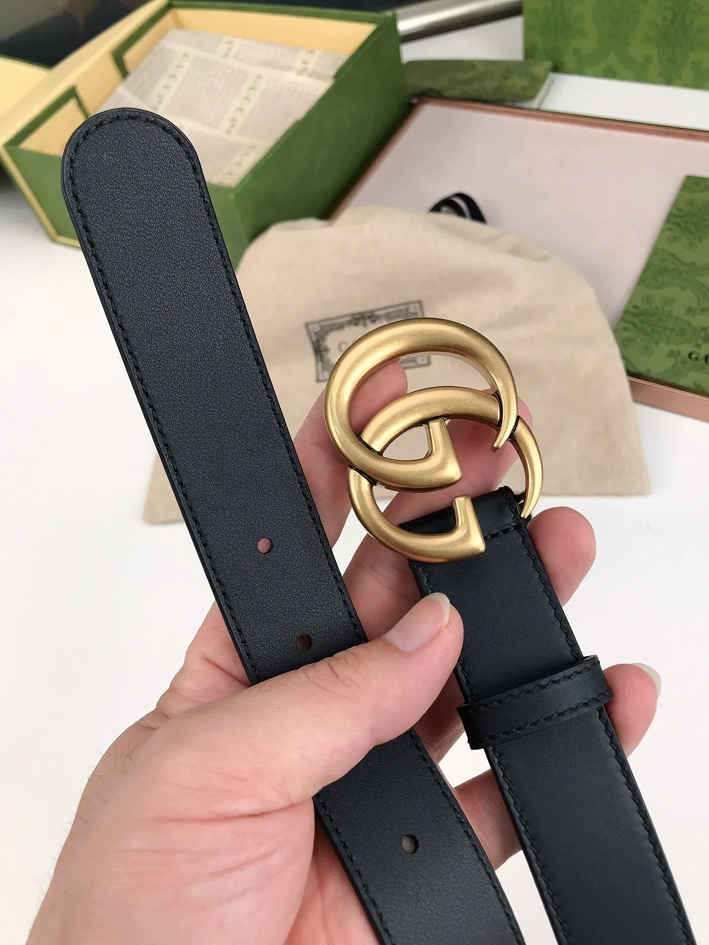 Gucci Marmont 双G扣牛皮双面腰带