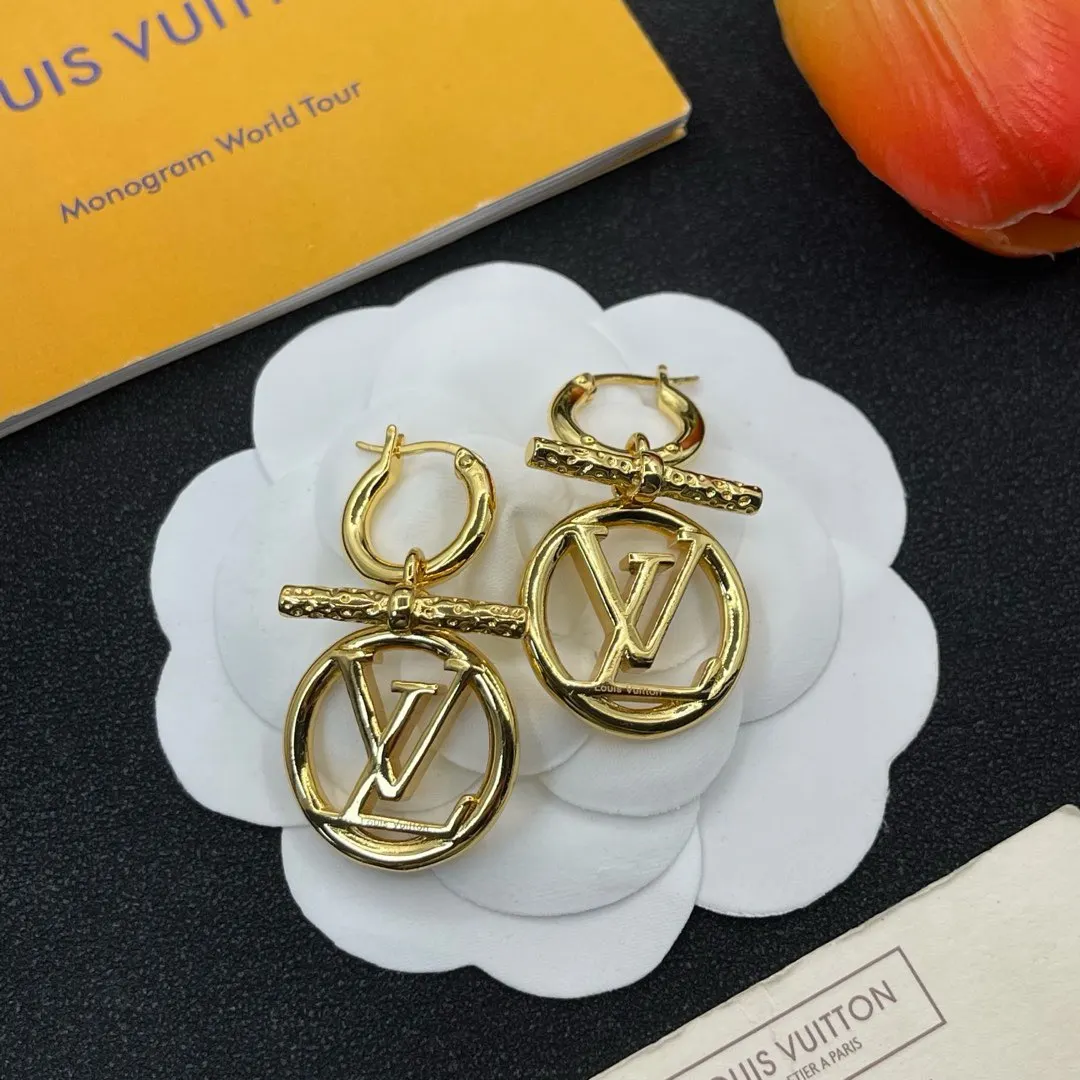 Louis Vuitton 耳钉 小巧点缀 耳饰